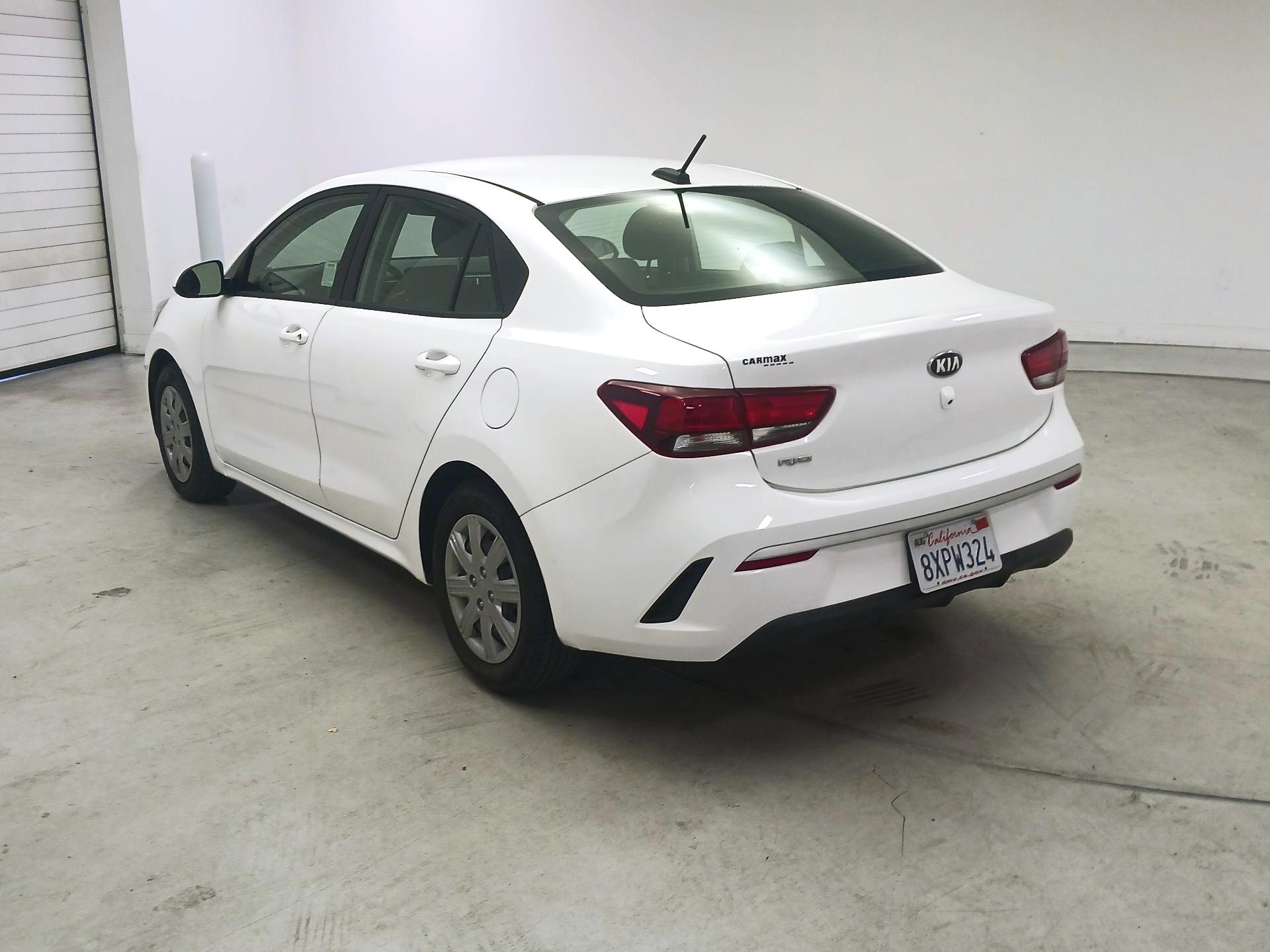 Thumbnail: 2021 Kia Rio - 7