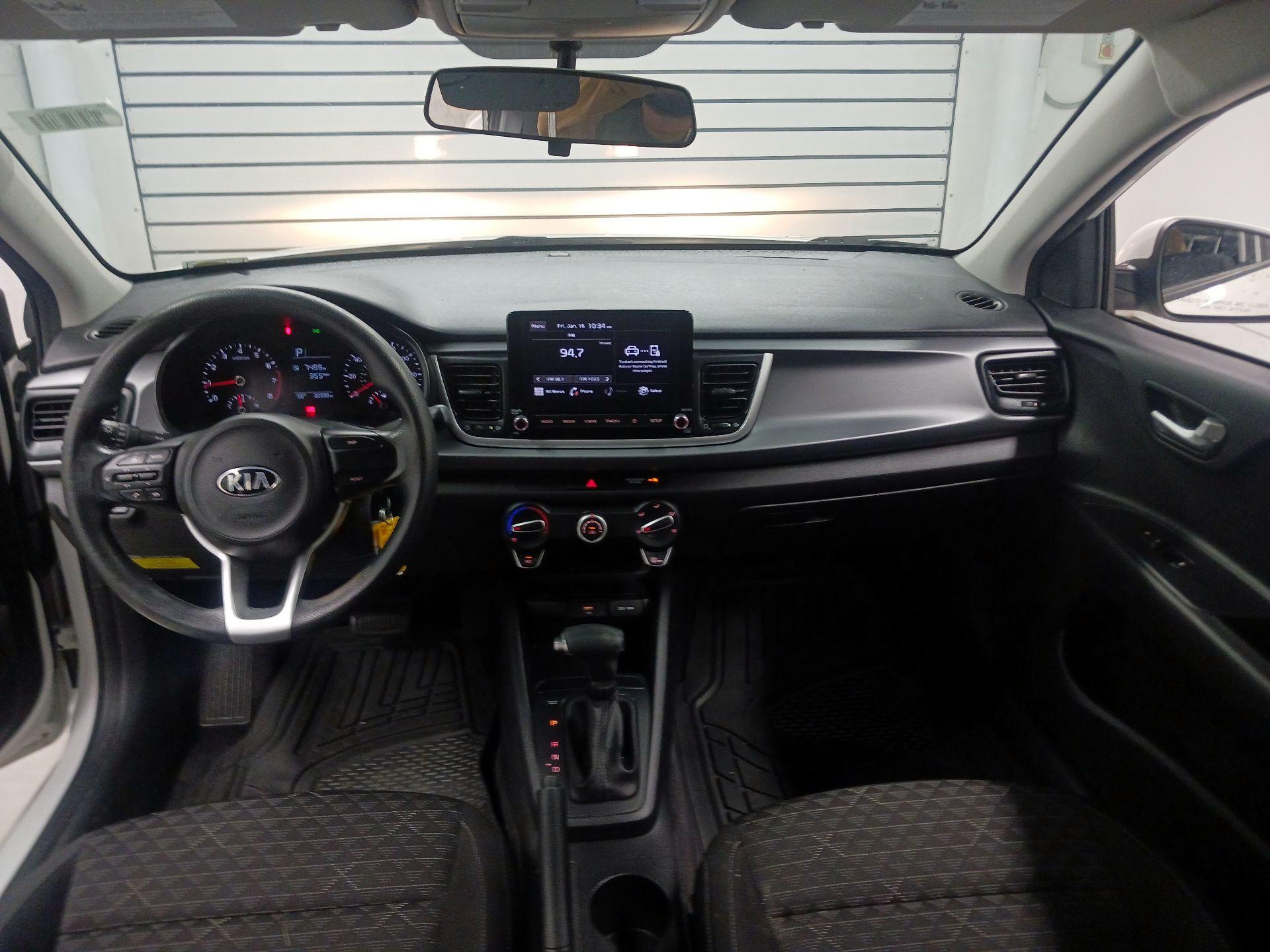 Thumbnail: 2021 Kia Rio - 8