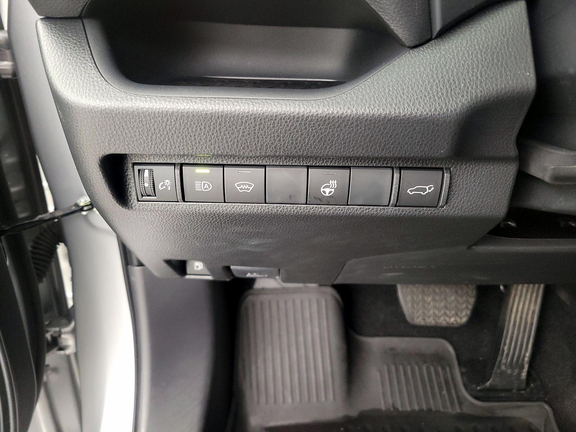 Thumbnail: 2024 Toyota RAV4 - 13