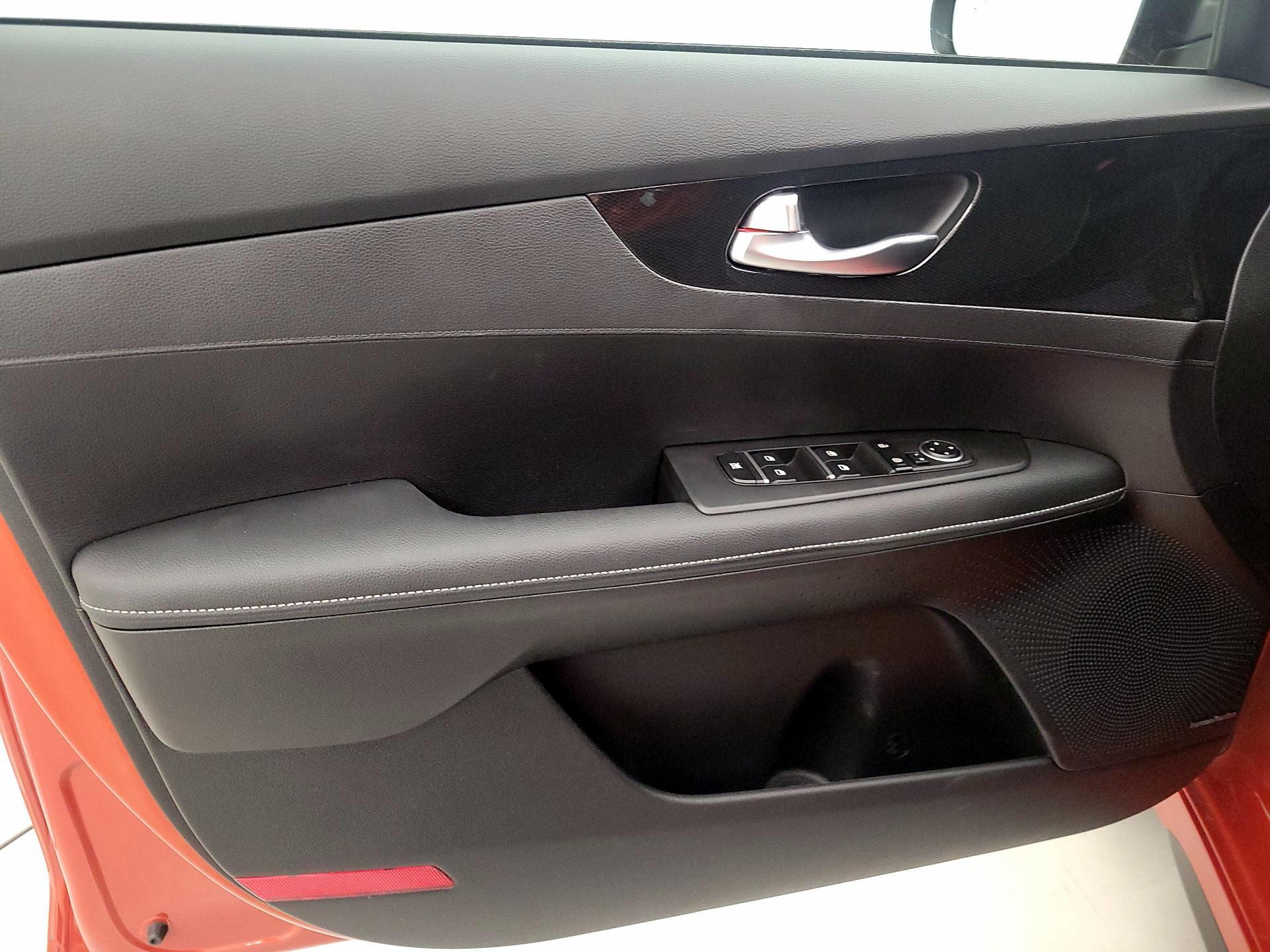 Thumbnail: 2023 Kia Forte - 12