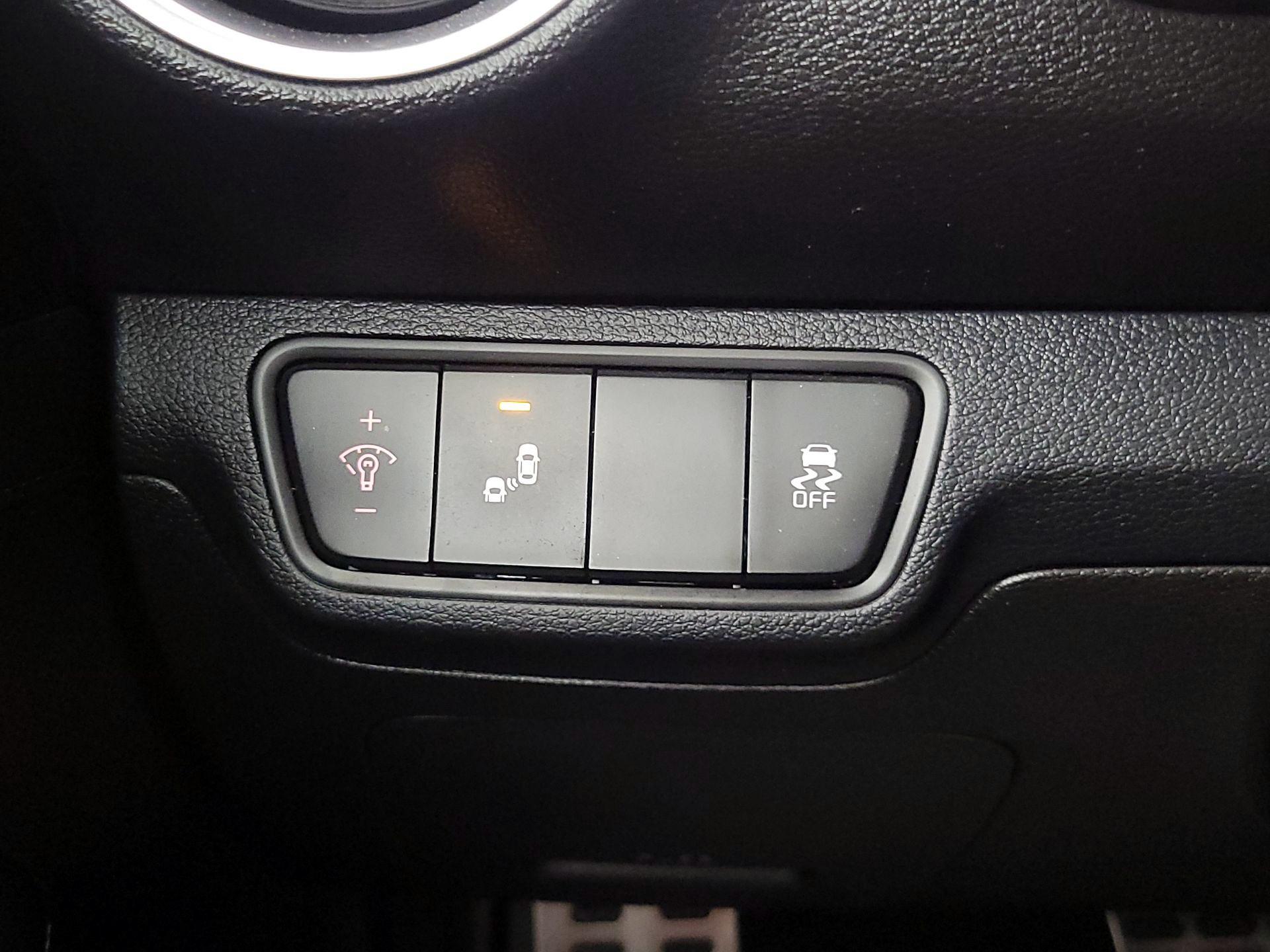 Thumbnail: 2023 Kia Forte - 13