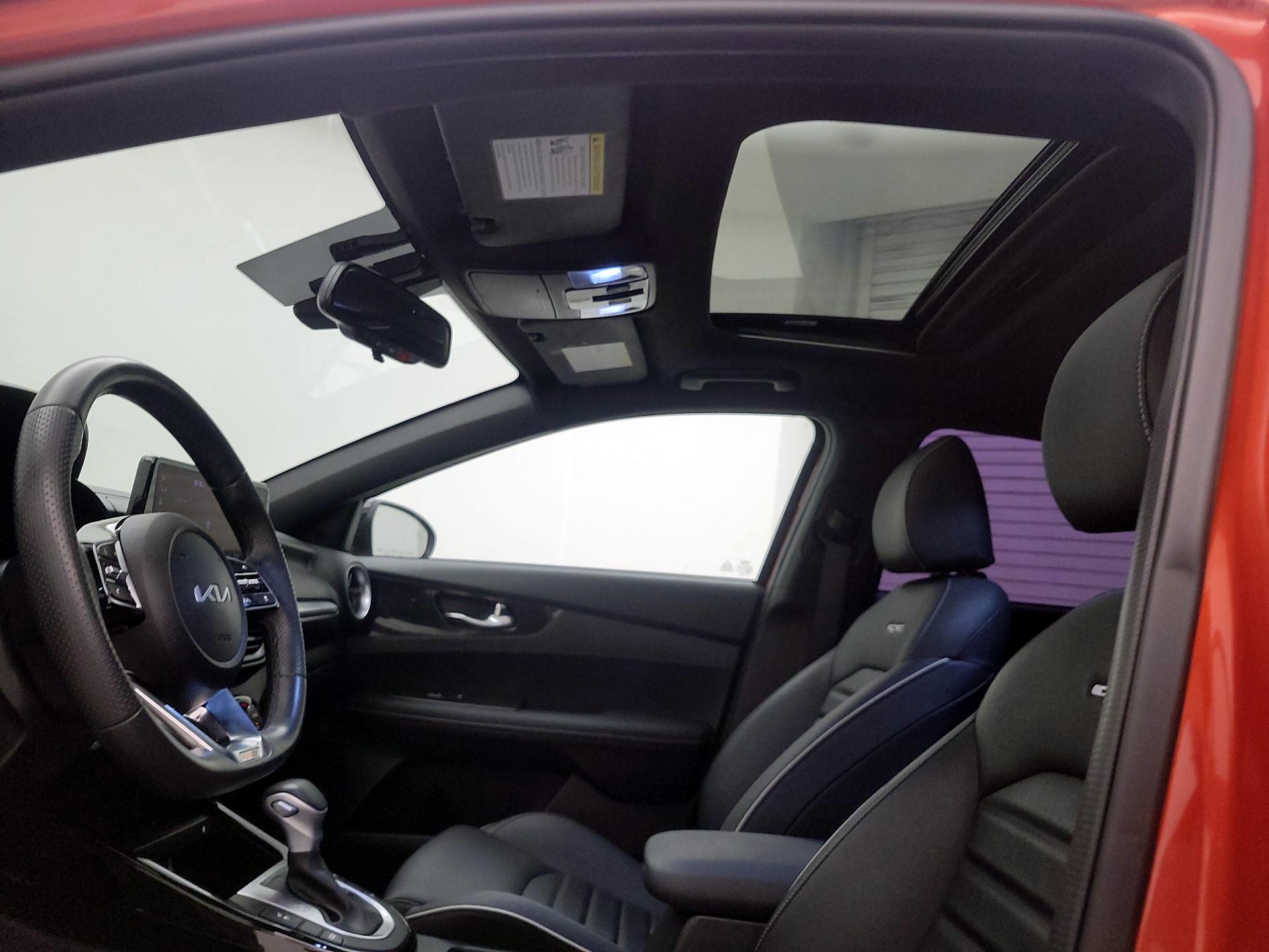 Thumbnail: 2023 Kia Forte - 20