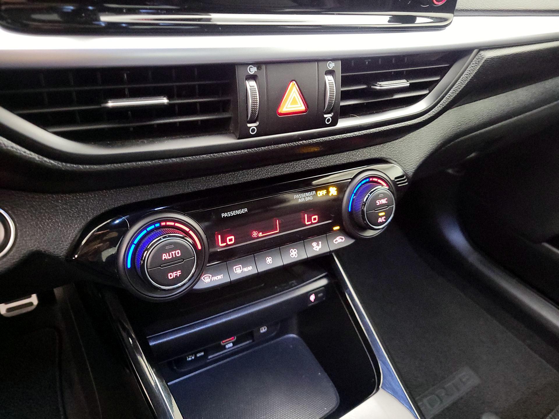 Thumbnail: 2023 Kia Forte - 17