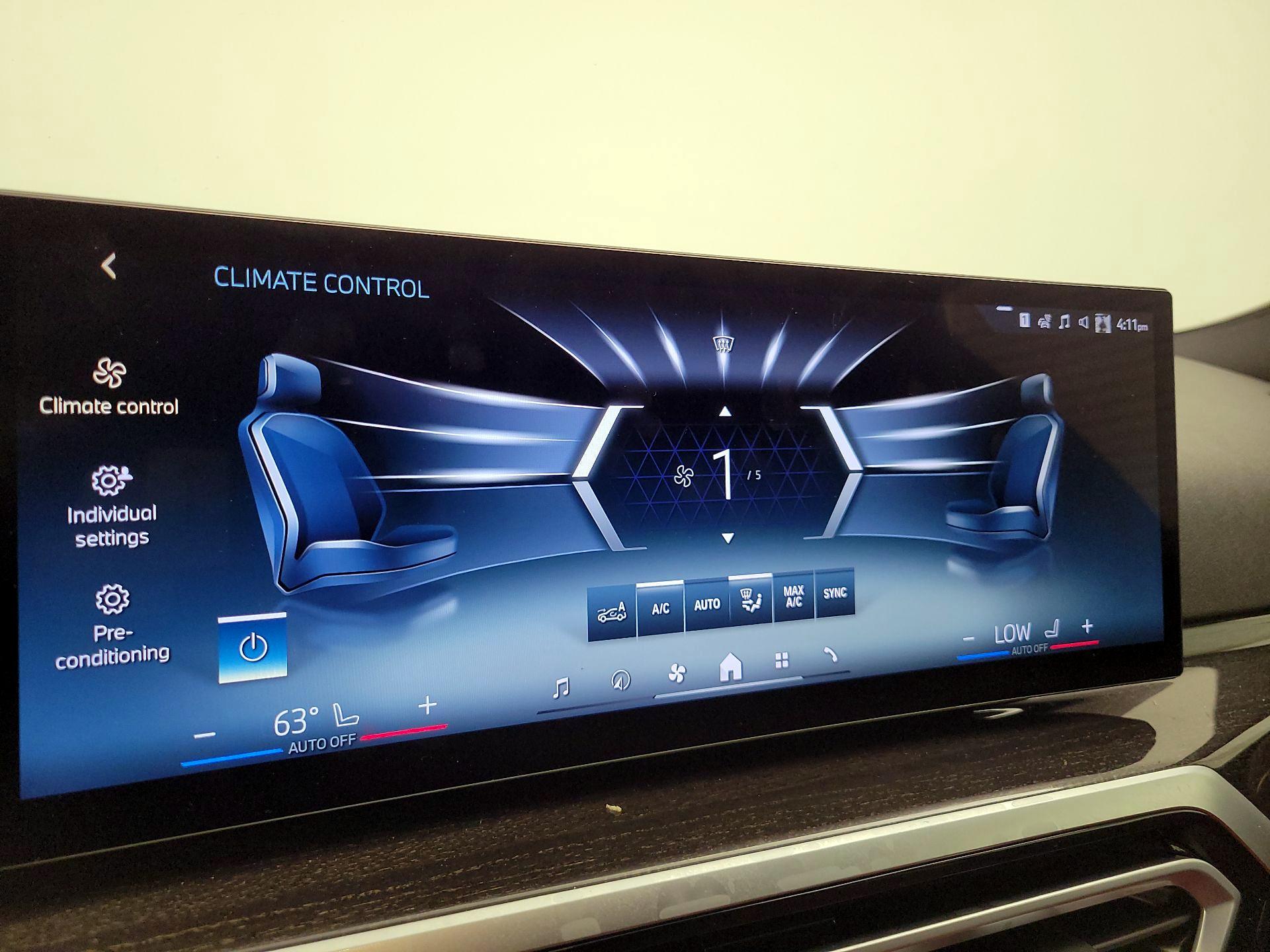 Thumbnail: 2024 BMW i4 - 15