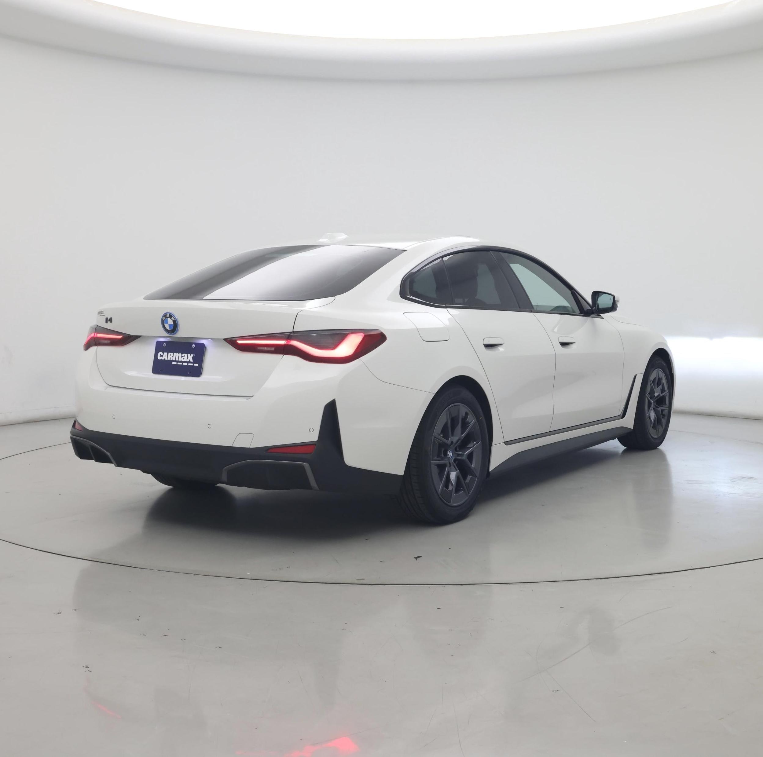 Thumbnail: 2024 BMW i4 - 8