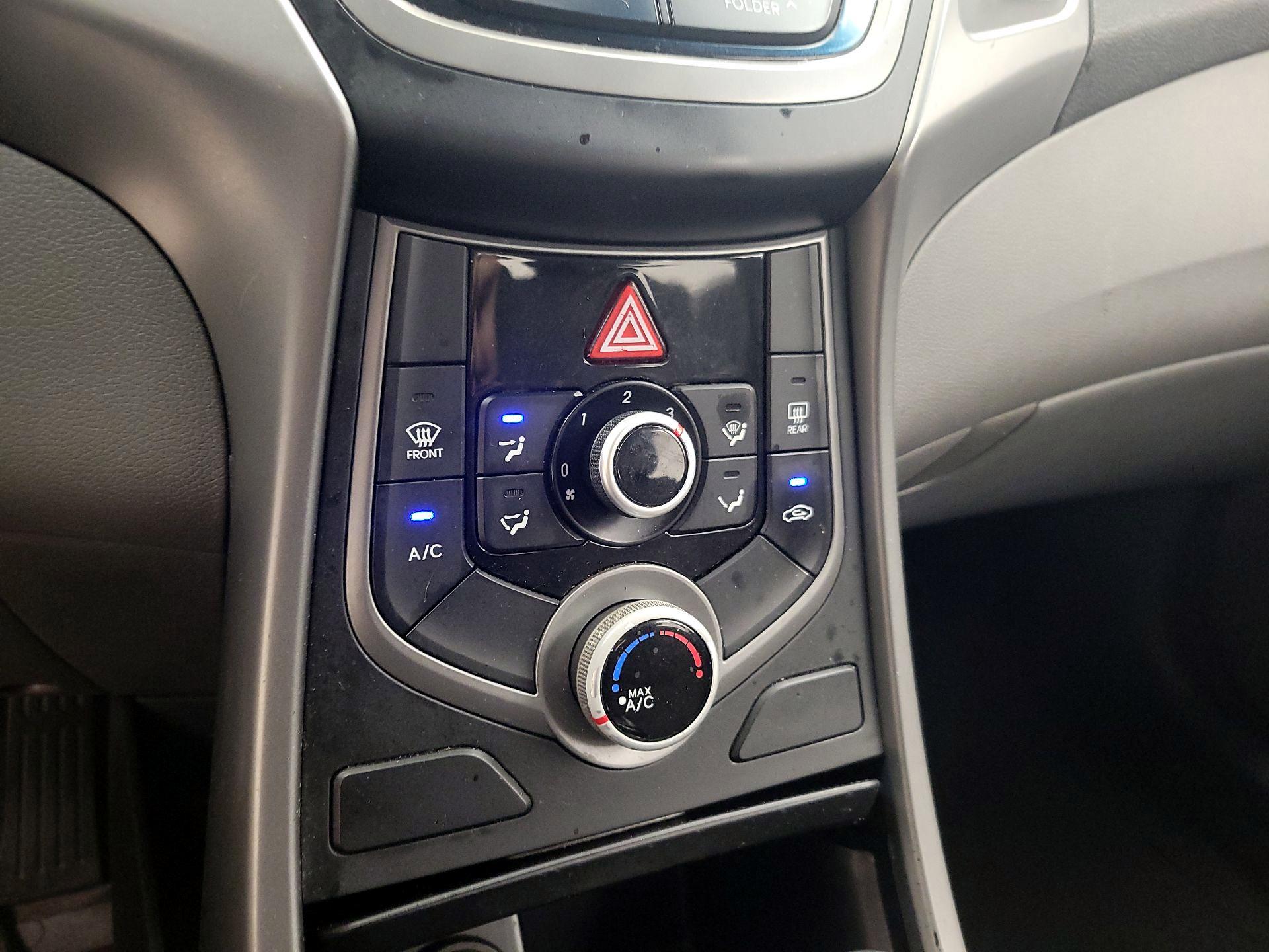 Thumbnail: 2016 Hyundai Elantra - 15