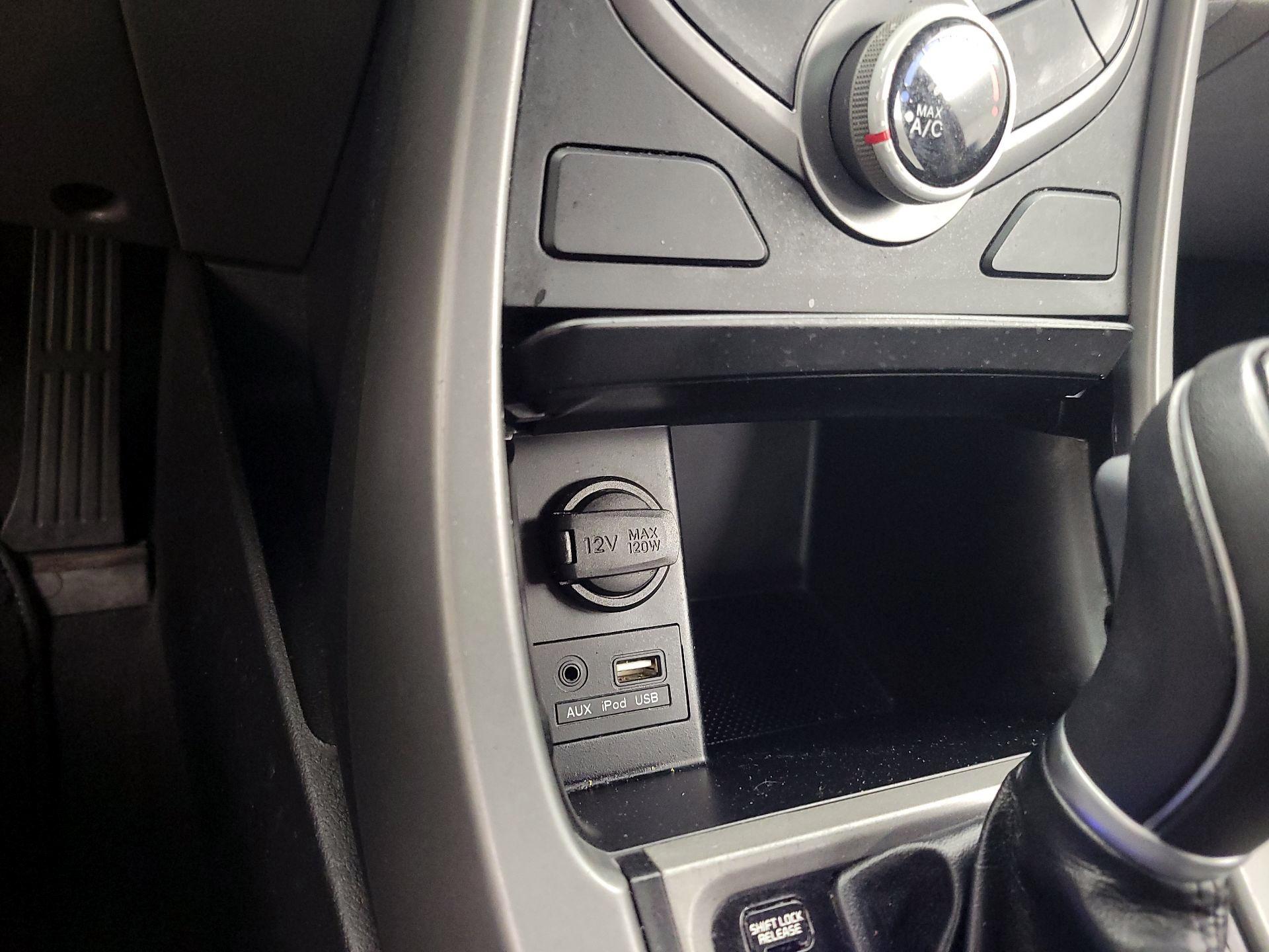 Thumbnail: 2016 Hyundai Elantra - 17