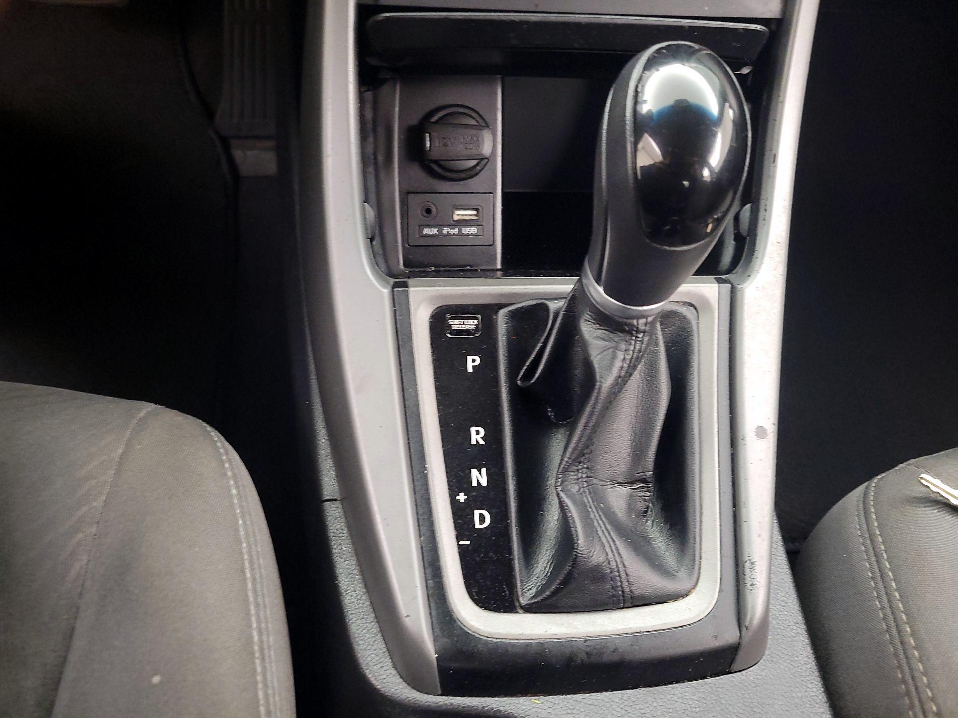 Thumbnail: 2016 Hyundai Elantra - 18