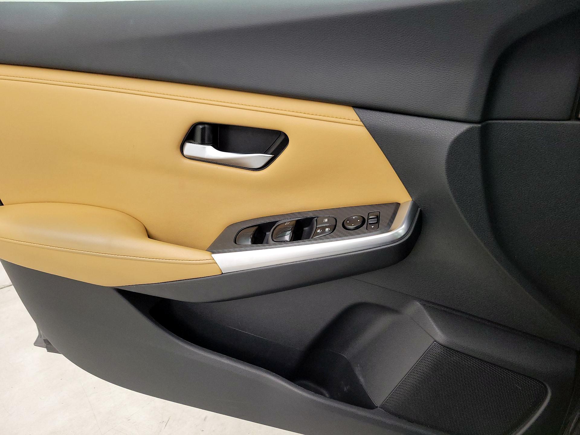 Thumbnail: 2020 Nissan Sentra - 12