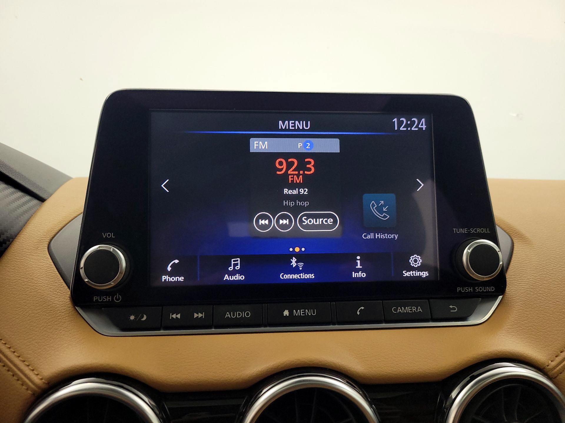 Thumbnail: 2020 Nissan Sentra - 15