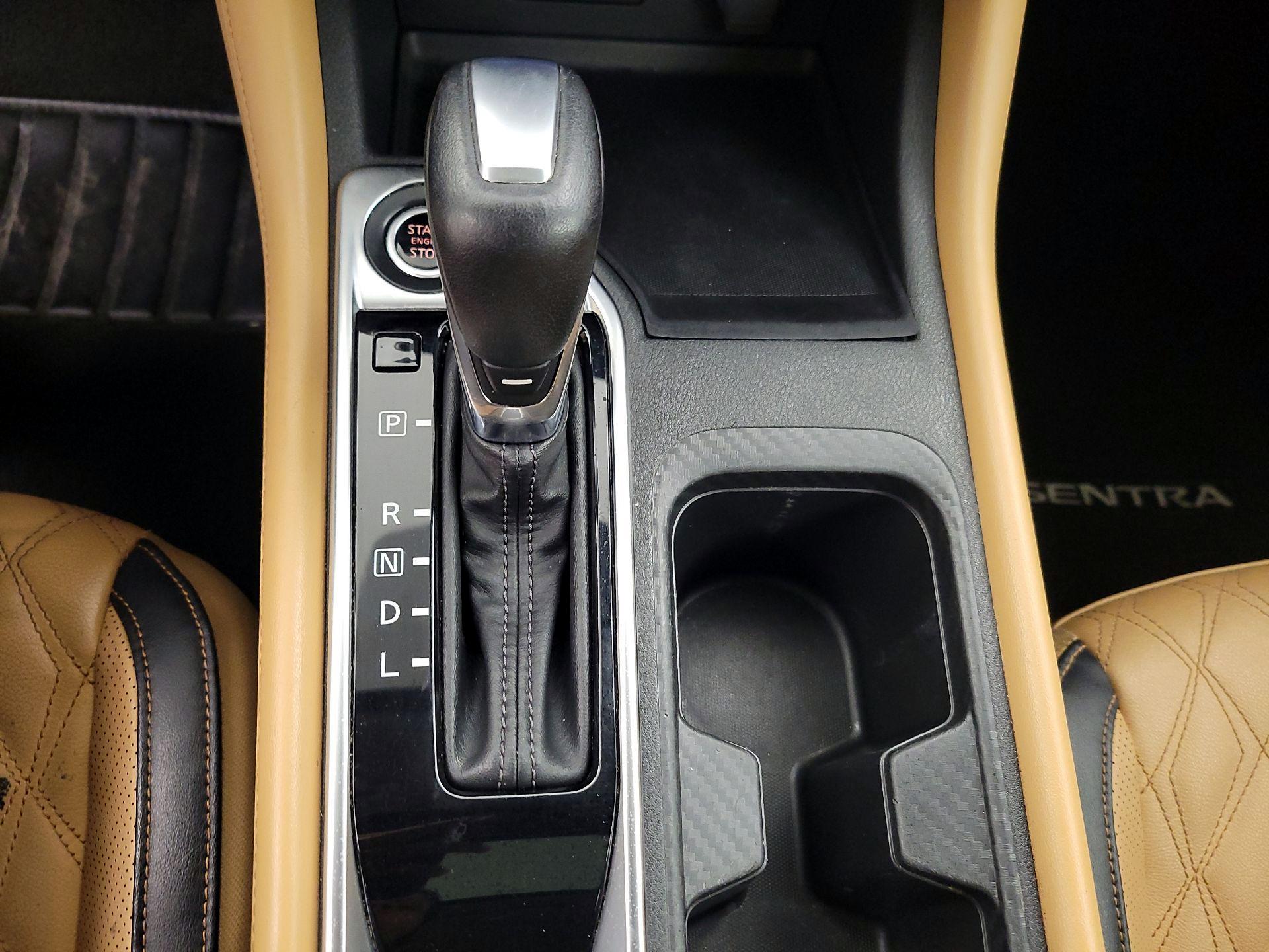 Thumbnail: 2020 Nissan Sentra - 17