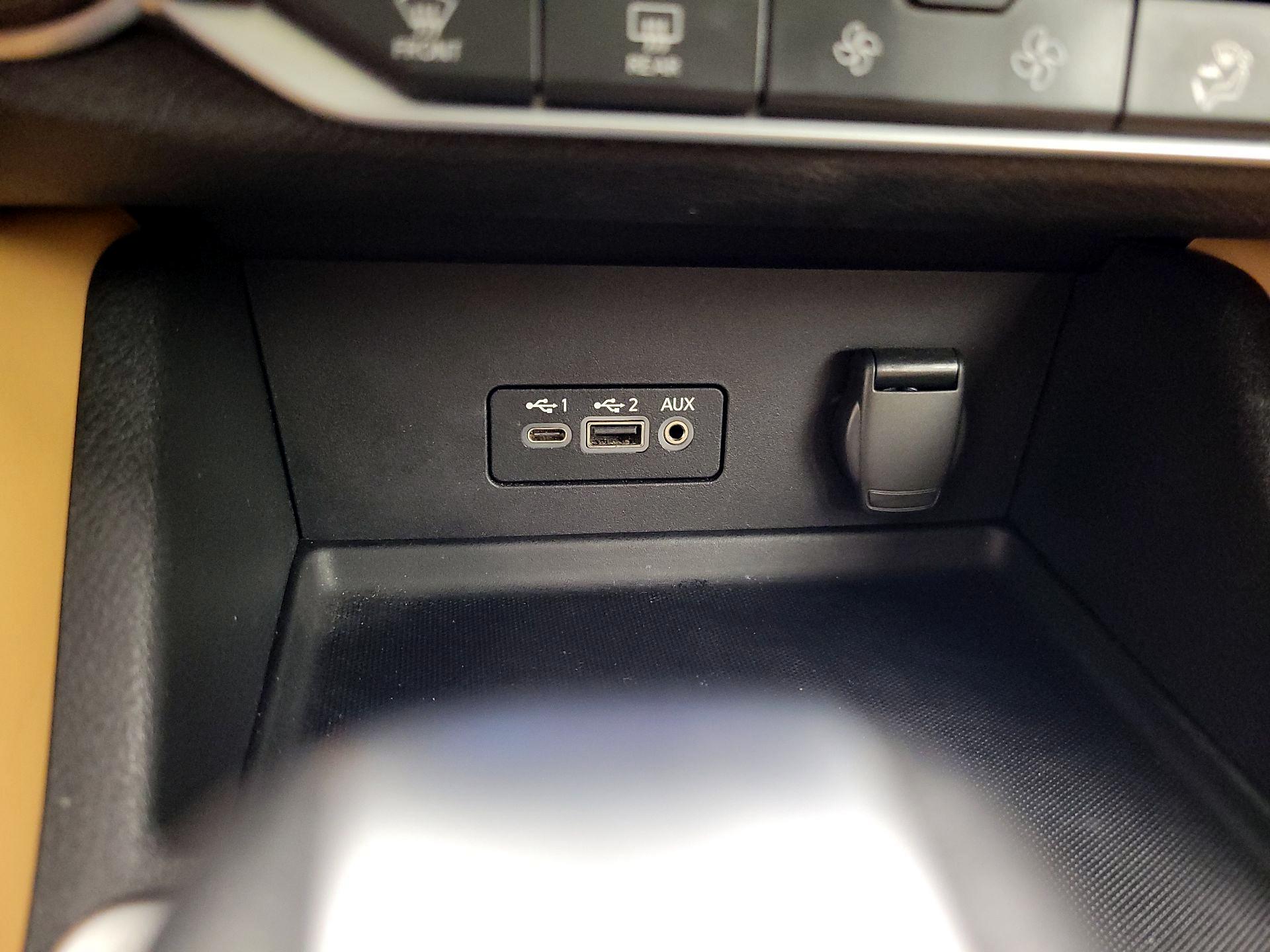 Thumbnail: 2020 Nissan Sentra - 18