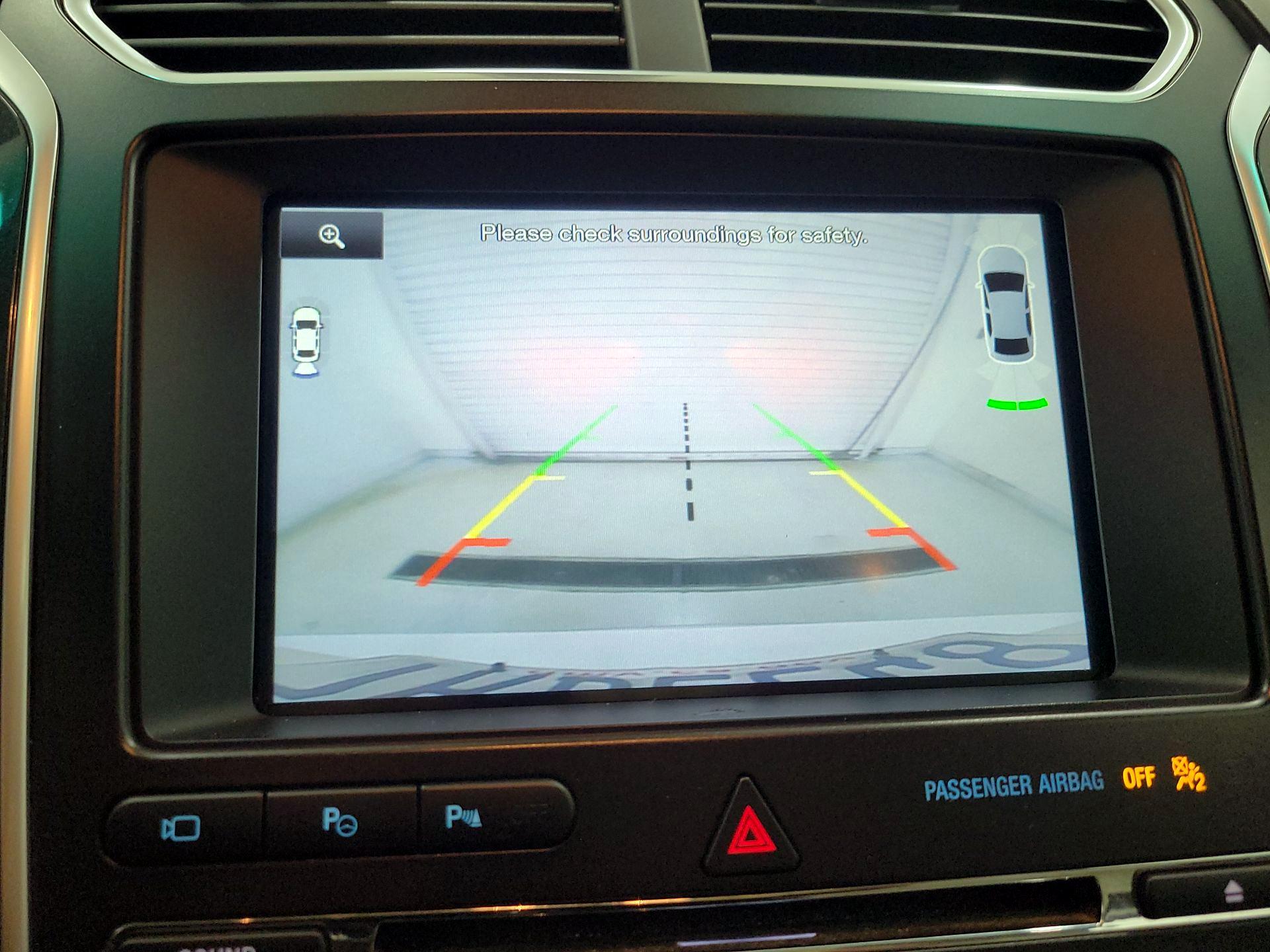 Thumbnail: 2016 Ford Explorer - 14