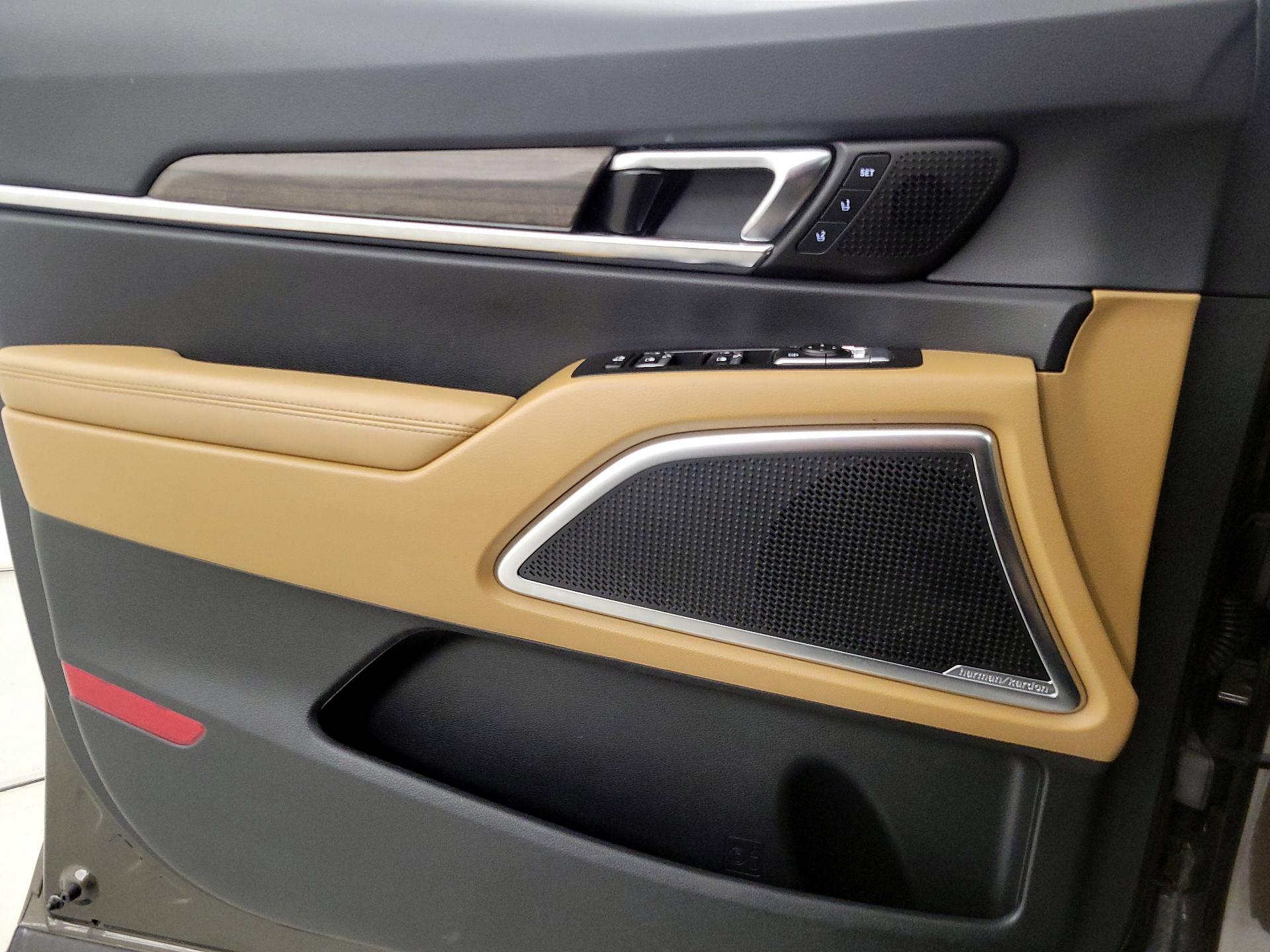 Thumbnail: 2022 Kia Telluride - 12