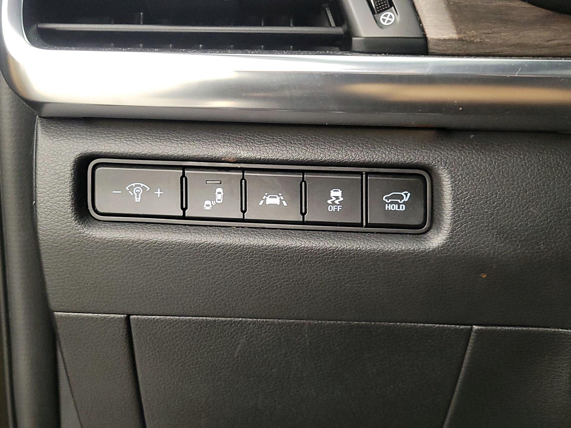 Thumbnail: 2022 Kia Telluride - 13