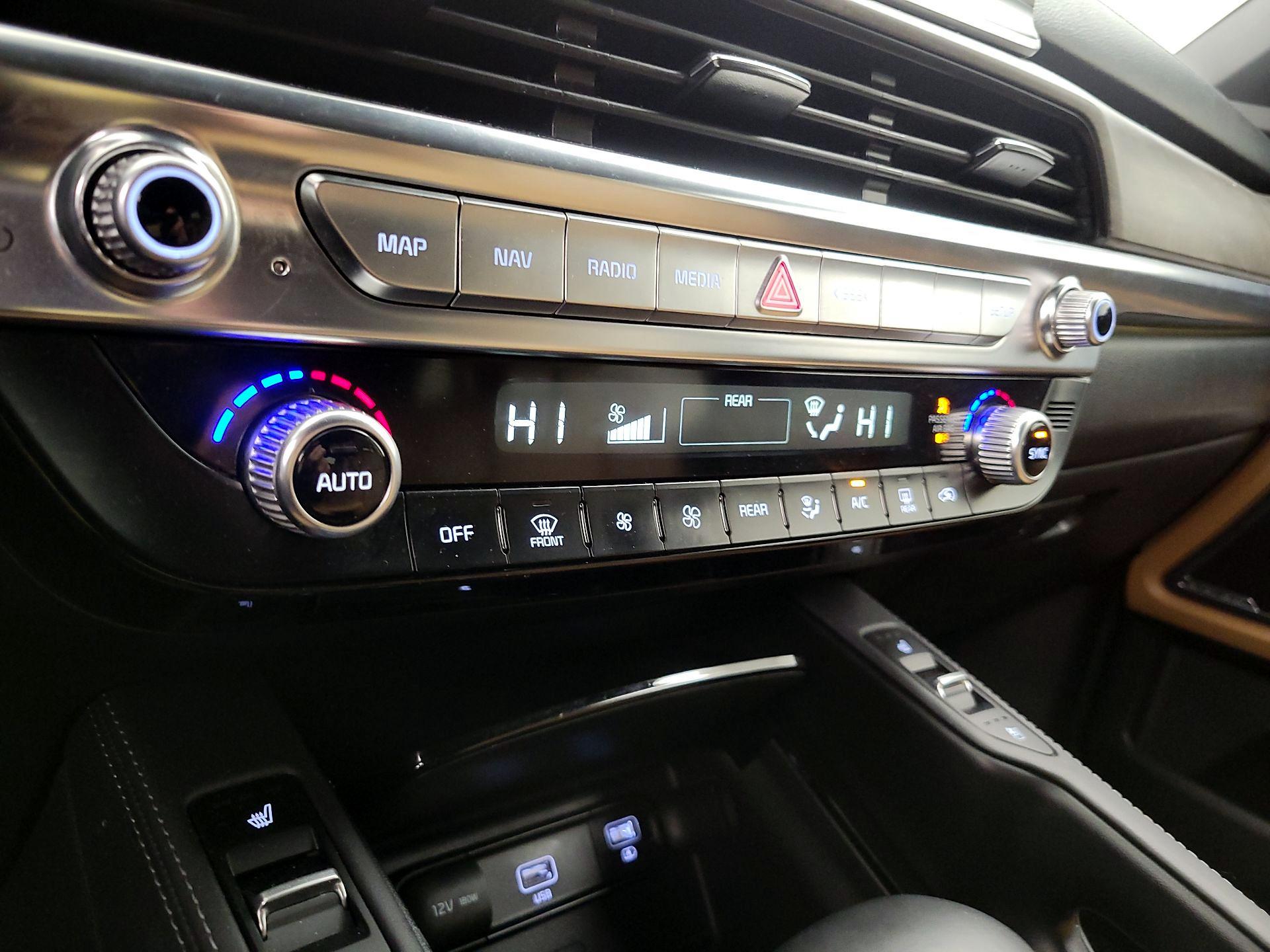 Thumbnail: 2022 Kia Telluride - 16