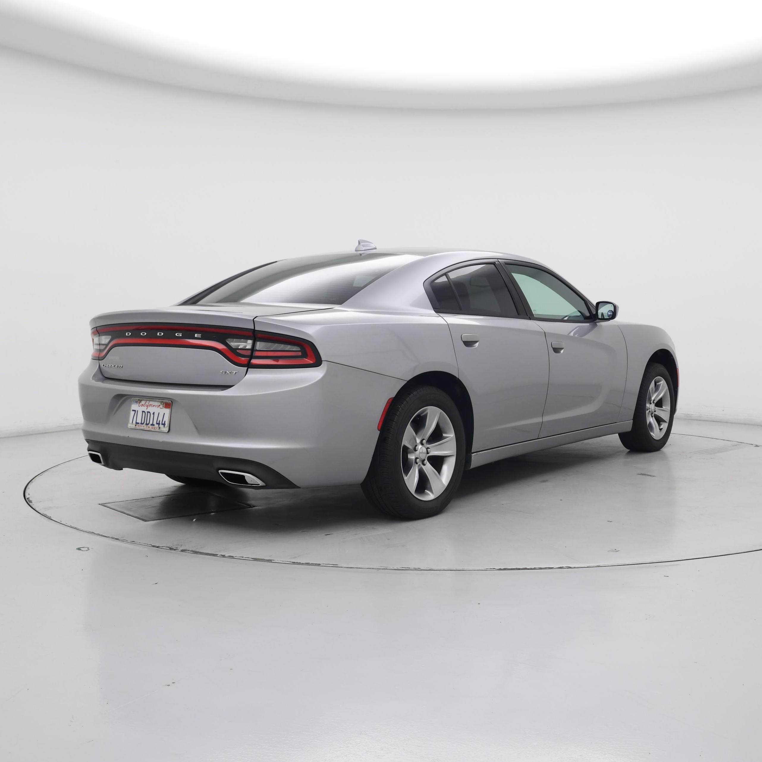 Thumbnail: 2015 Dodge Charger - 8