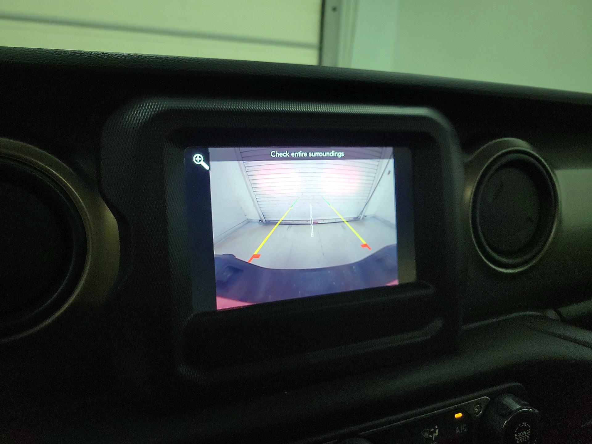 Thumbnail: 2020 Jeep Gladiator - 14