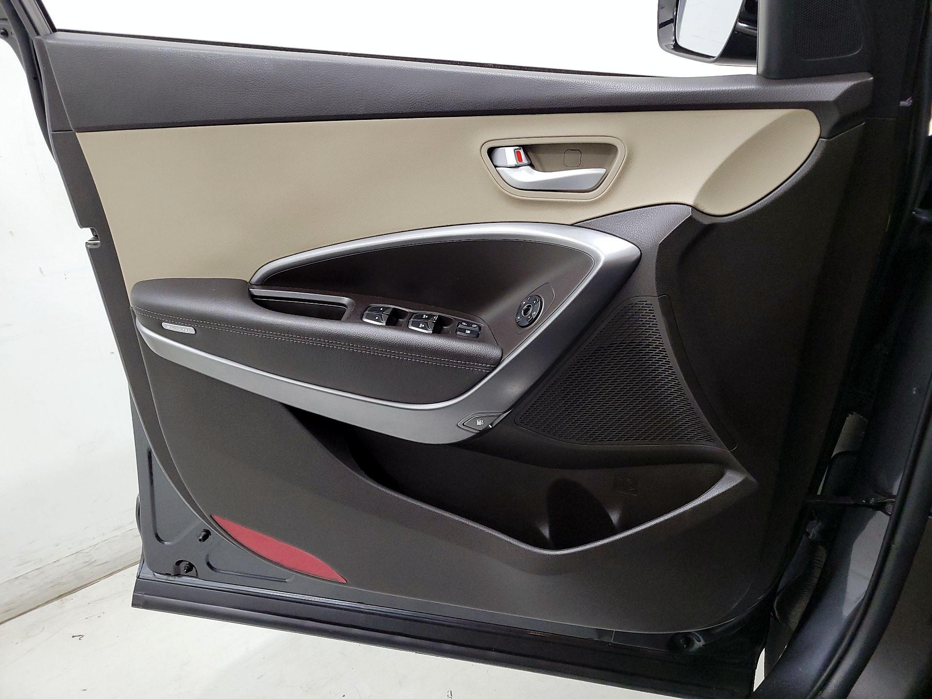 Thumbnail: 2018 Hyundai Santa Fe - 12