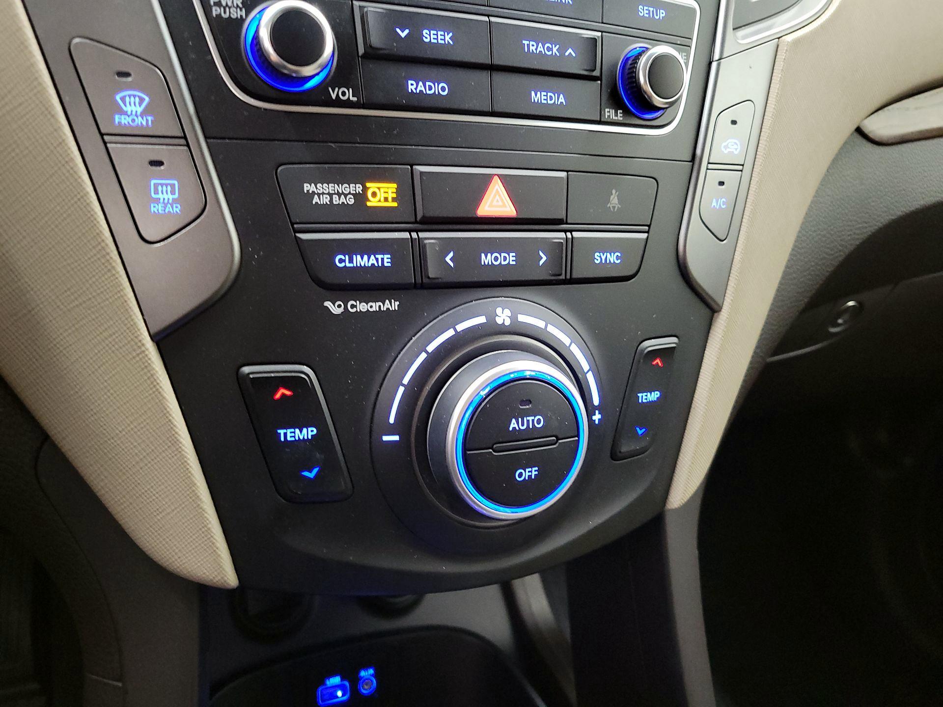 Thumbnail: 2018 Hyundai Santa Fe - 16