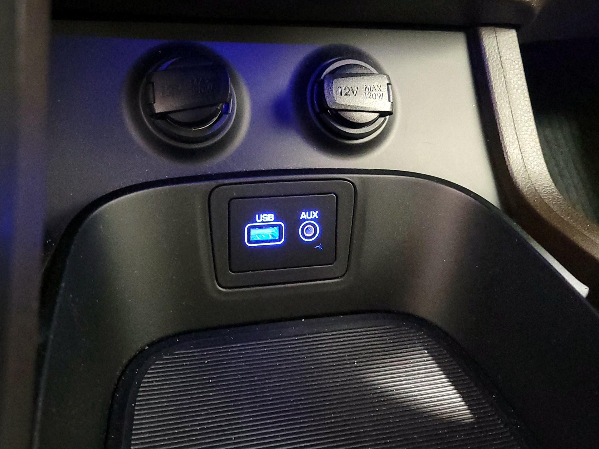 Thumbnail: 2018 Hyundai Santa Fe - 18