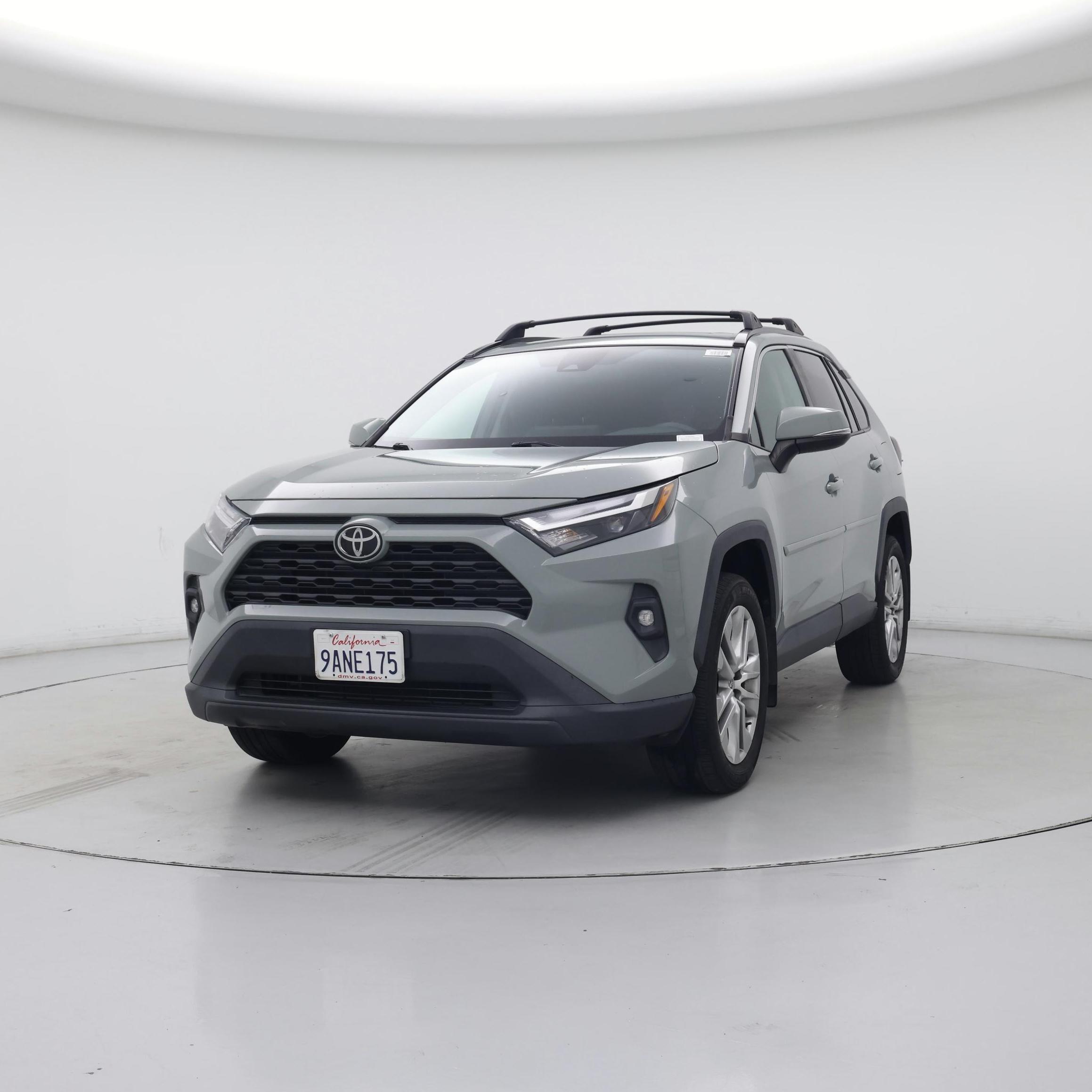 Thumbnail: 2022 Toyota RAV4 - 4