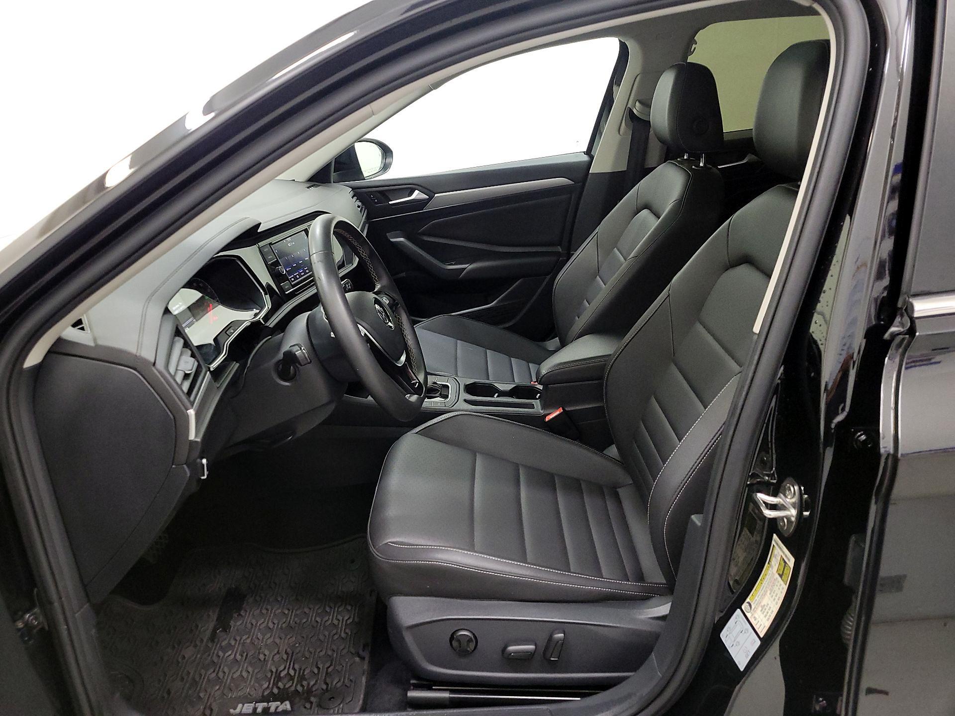 Thumbnail: 2021 Volkswagen Jetta - 11