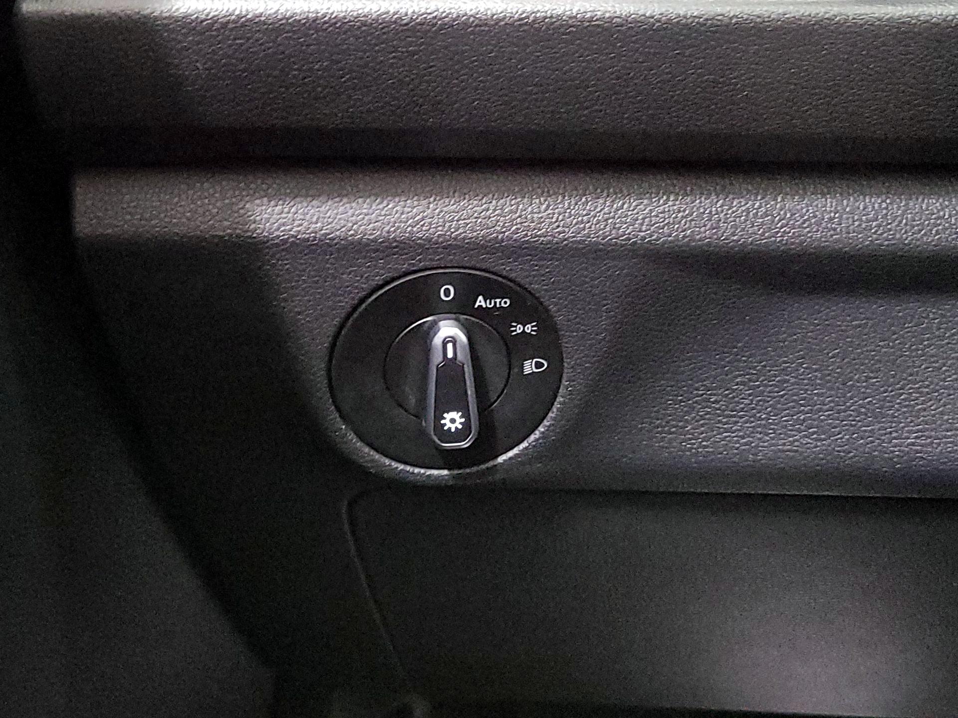 Thumbnail: 2021 Volkswagen Jetta - 13