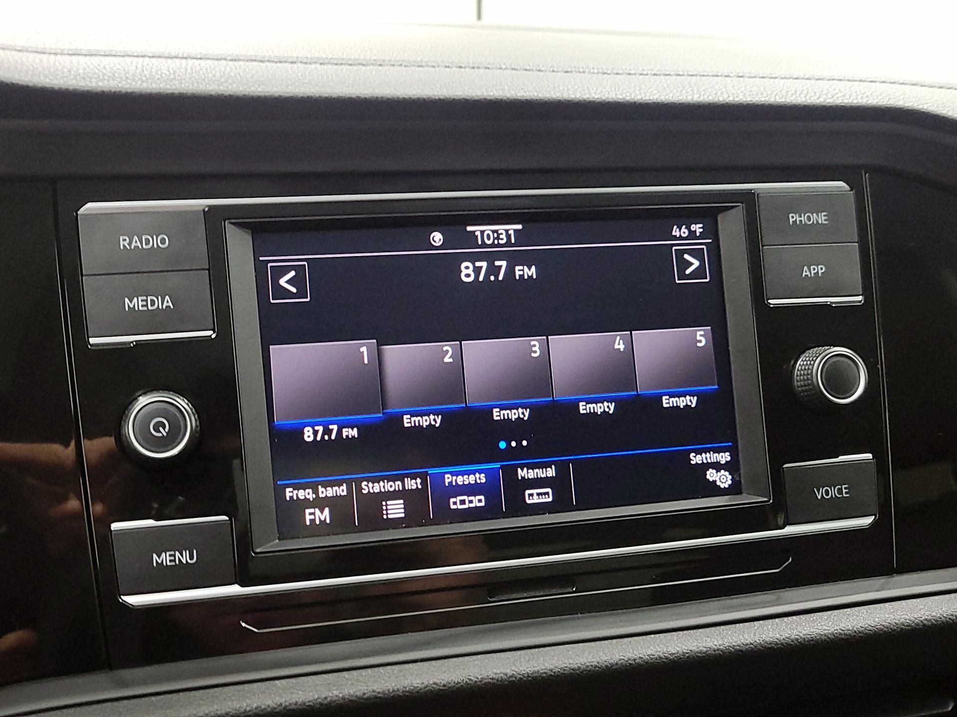 Thumbnail: 2021 Volkswagen Jetta - 15