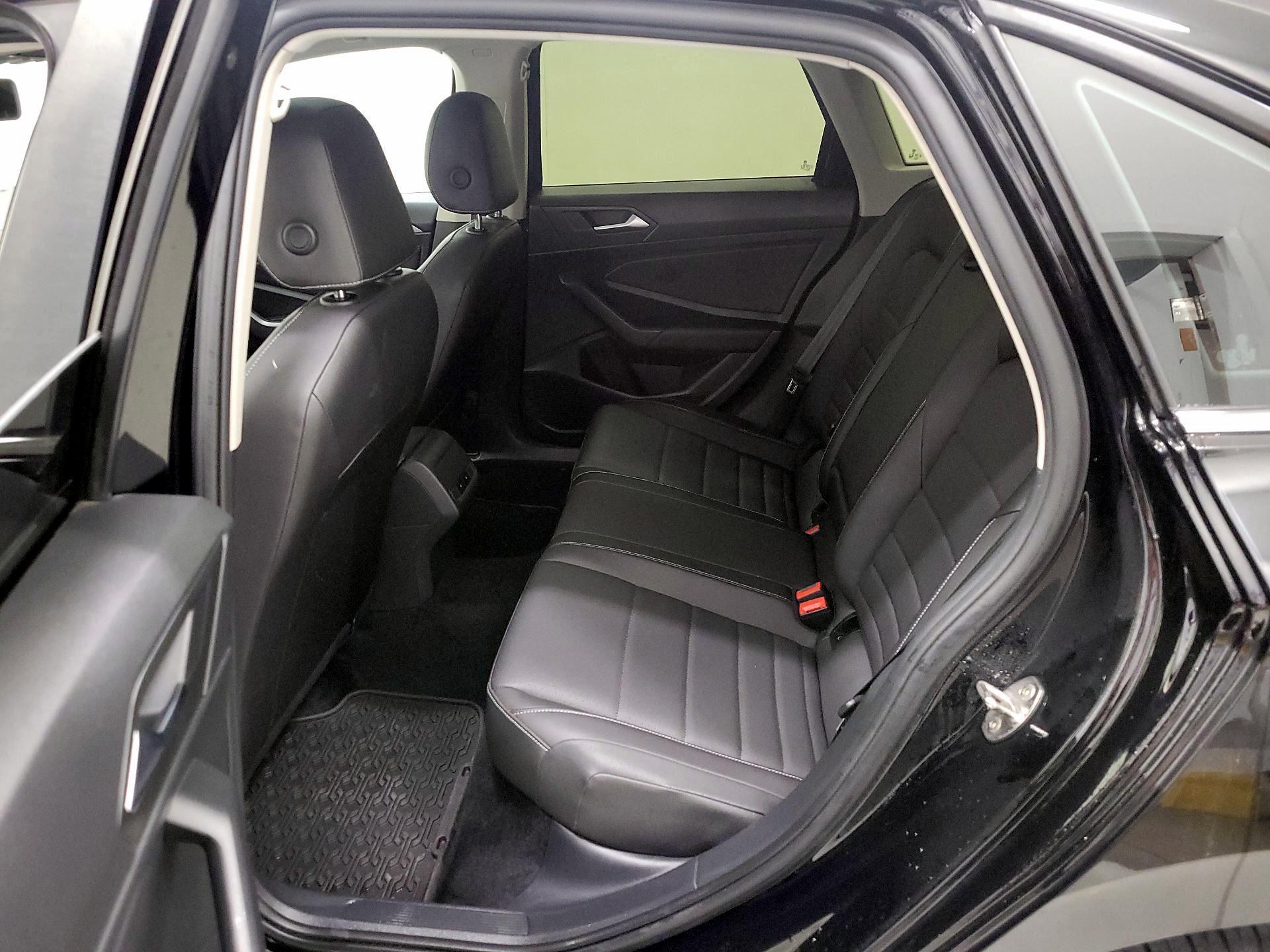 Thumbnail: 2021 Volkswagen Jetta - 20