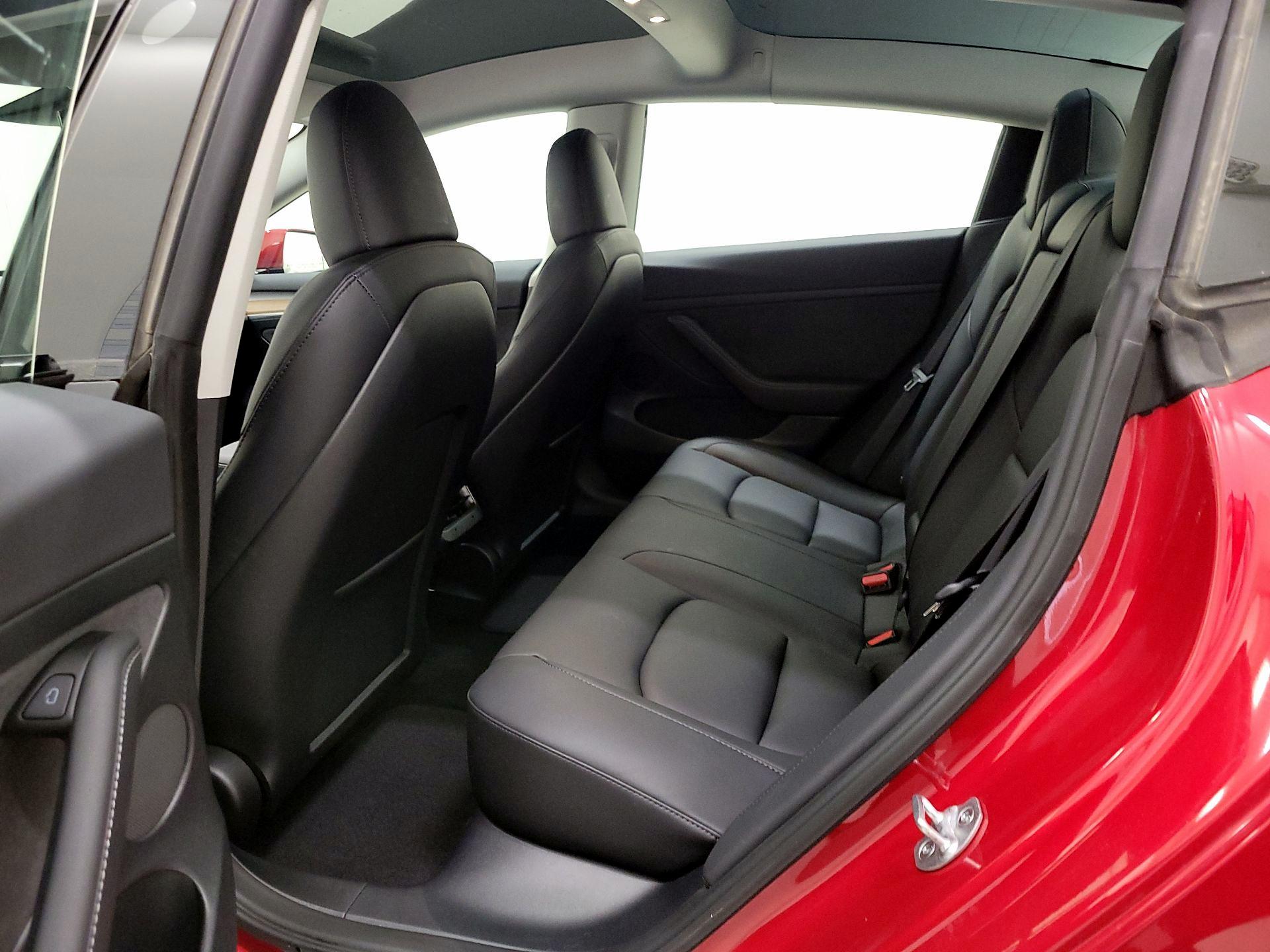 Thumbnail: 2023 Tesla Model 3 - 19