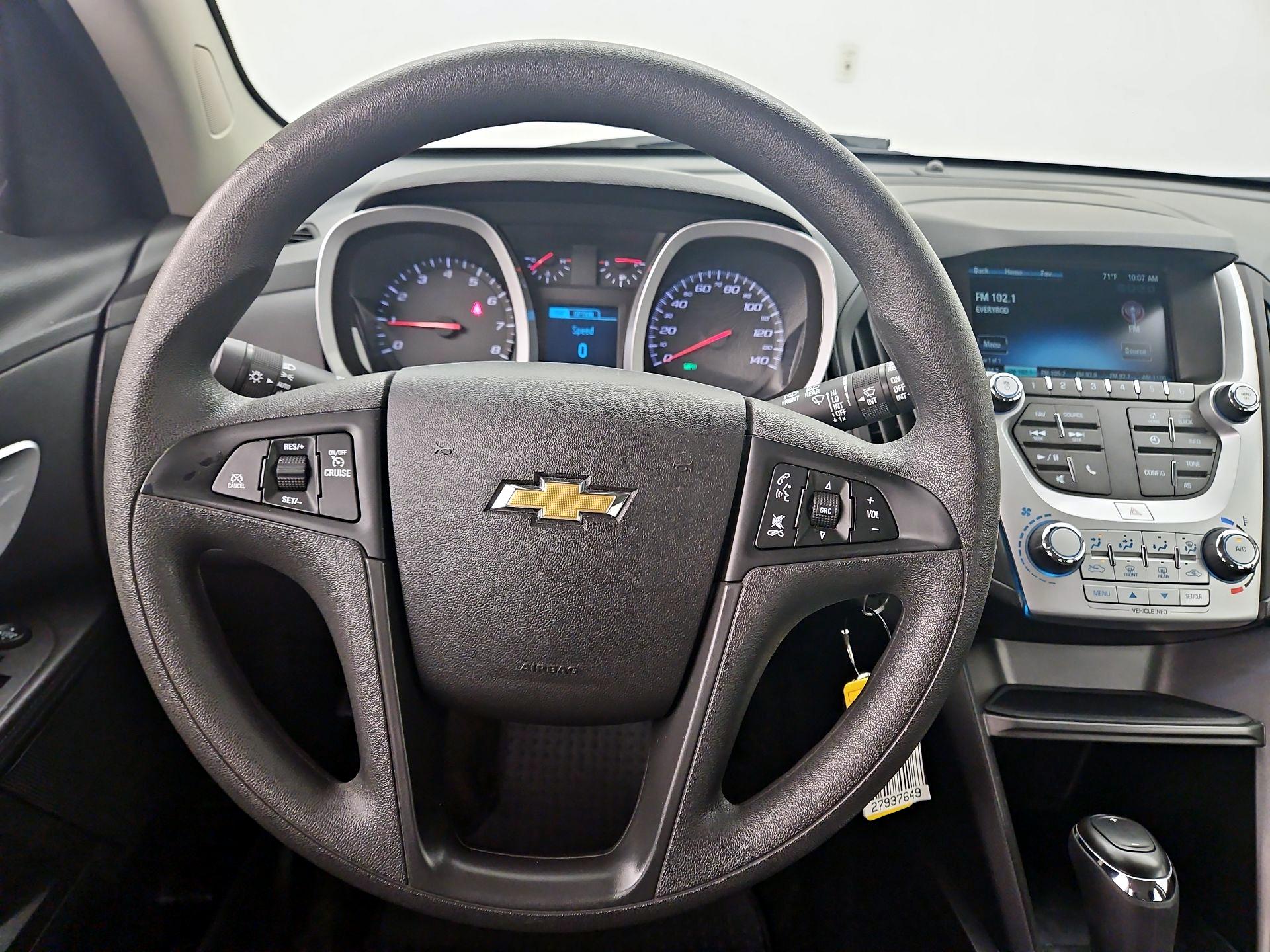 Thumbnail: 2017 Chevrolet Equinox - 10