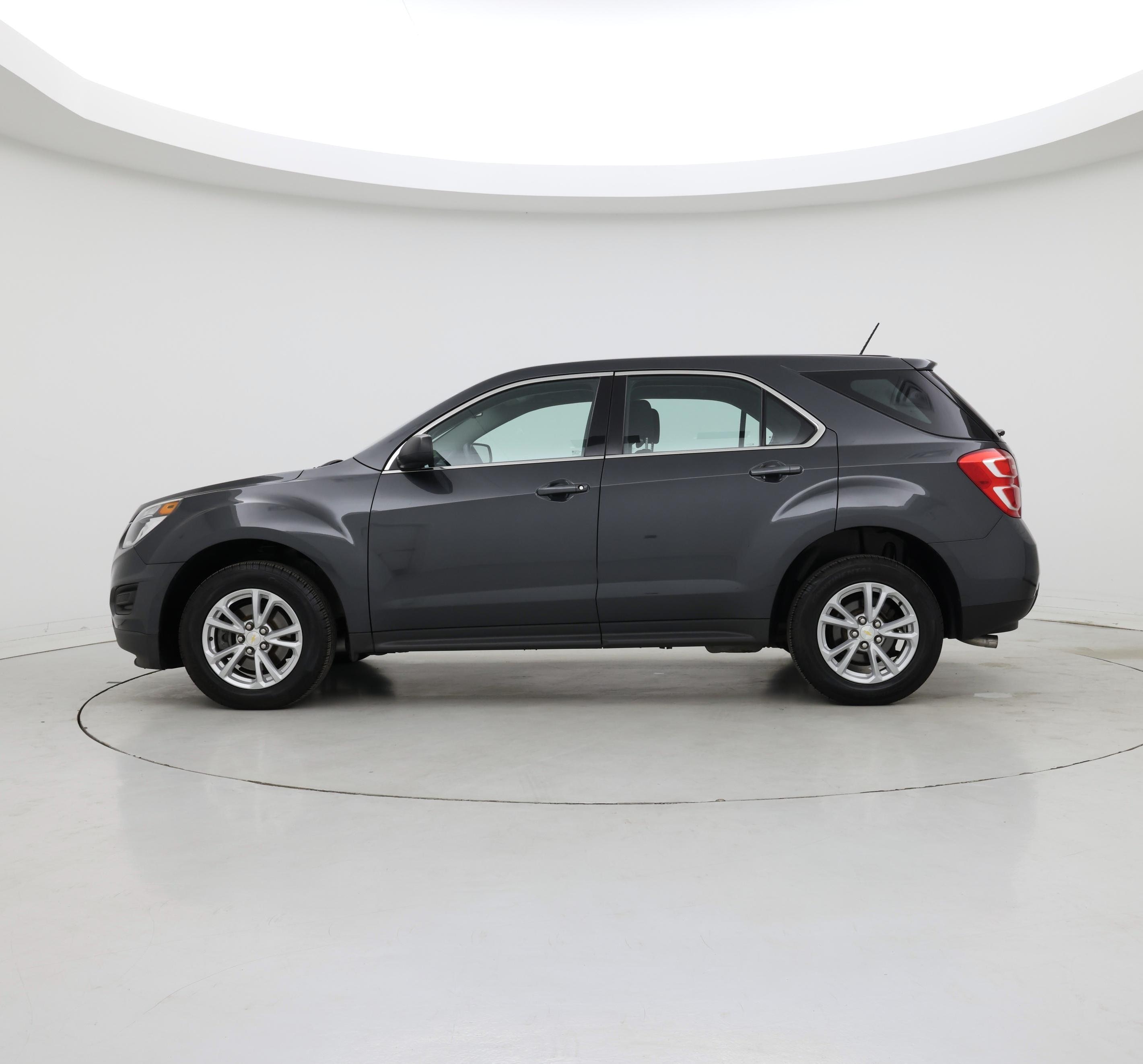 Thumbnail: 2017 Chevrolet Equinox - 3