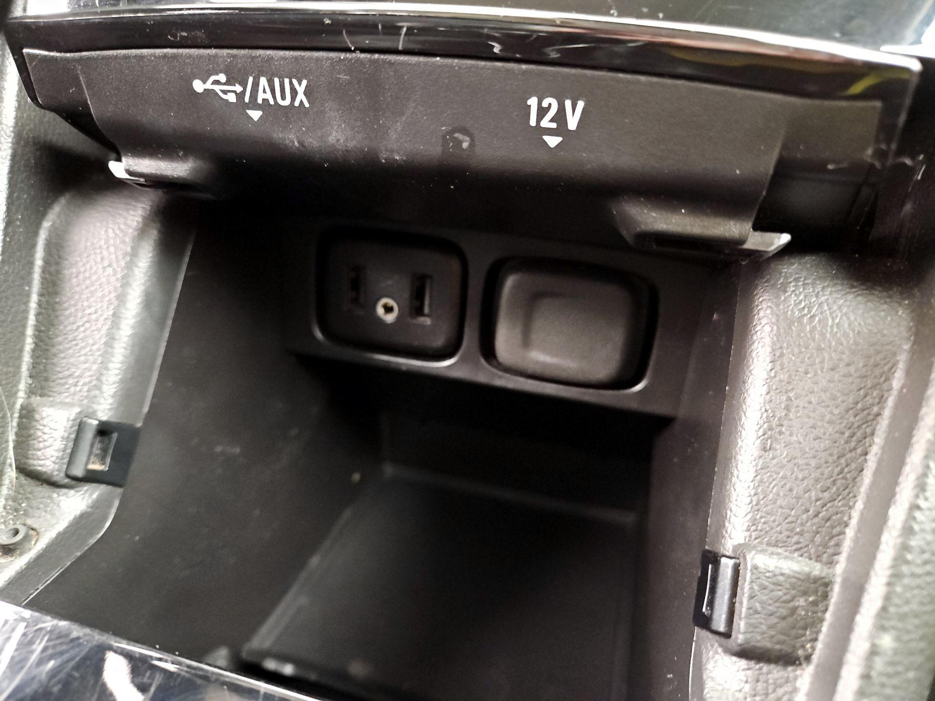 Thumbnail: 2017 Buick Encore - 18