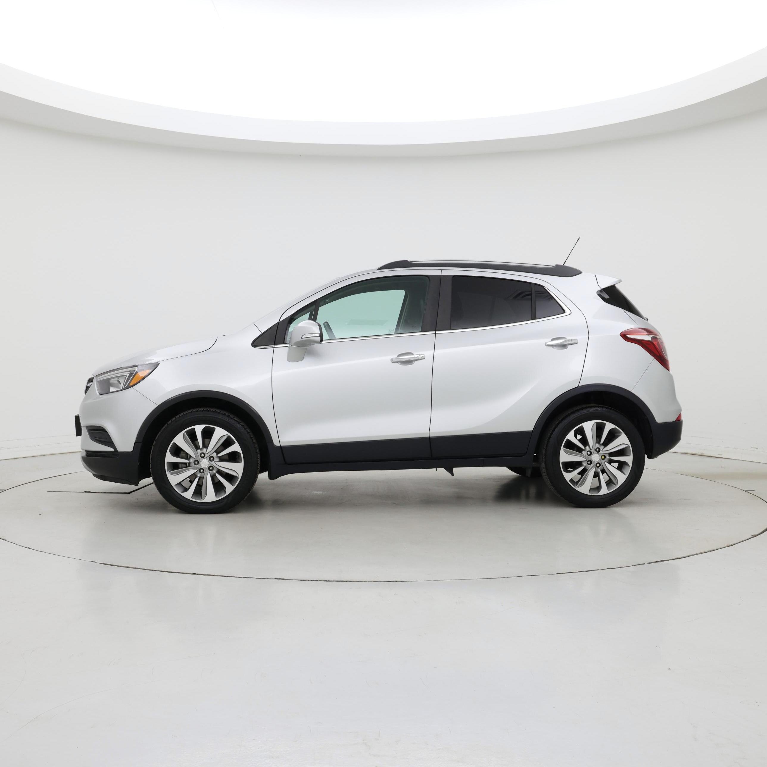 Thumbnail: 2017 Buick Encore - 3