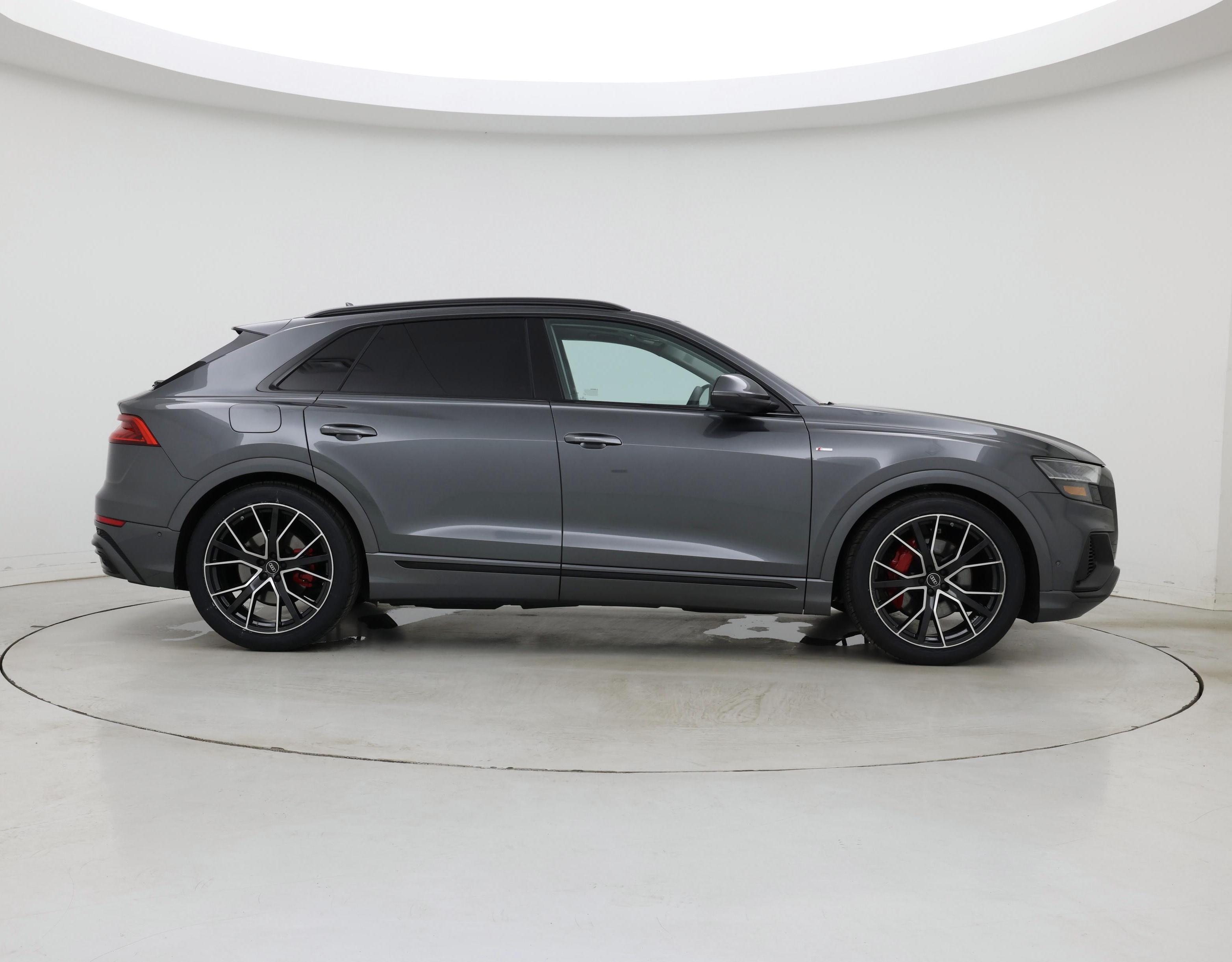 Thumbnail: 2022 Audi Q8 - 7