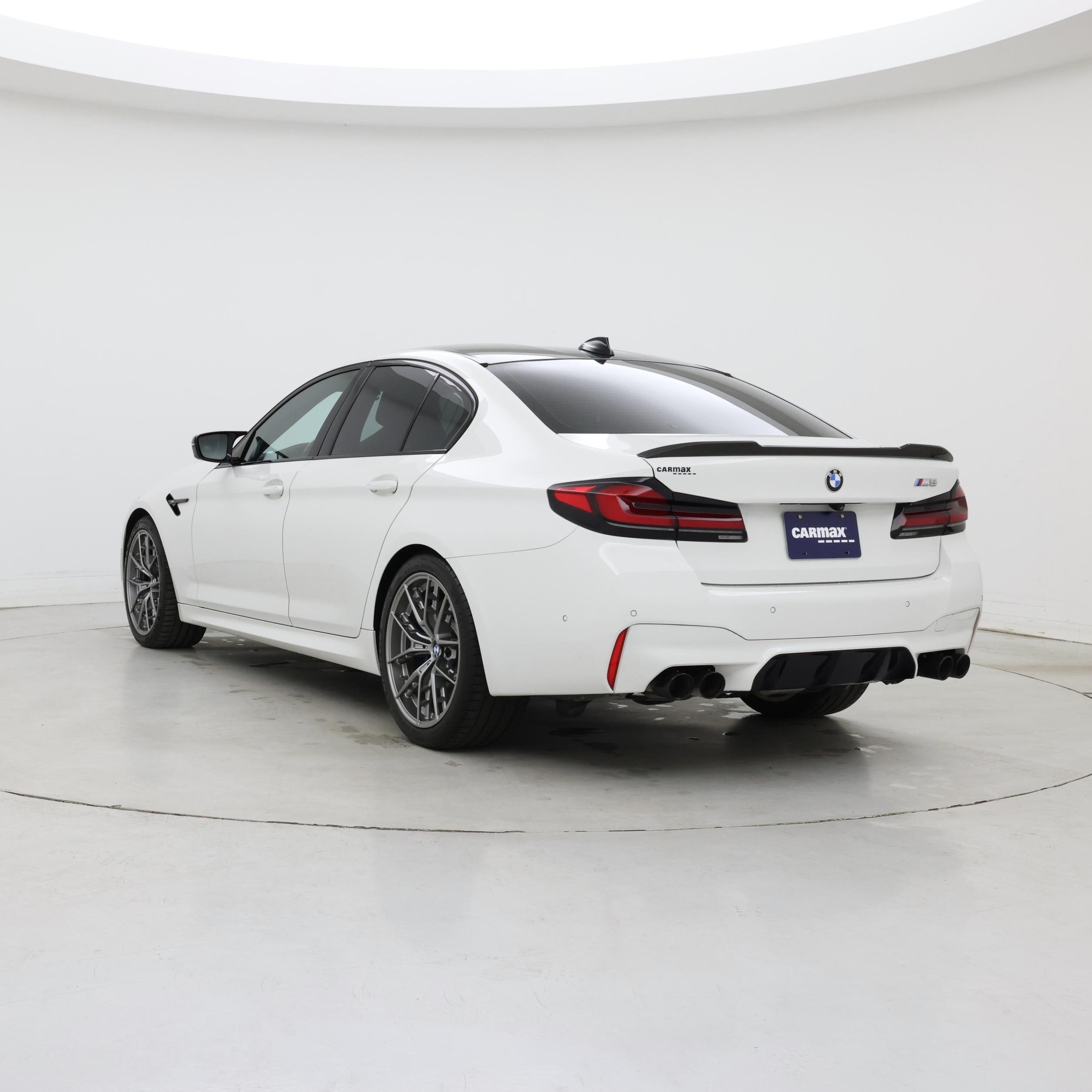 Thumbnail: 2021 BMW M5 - 2