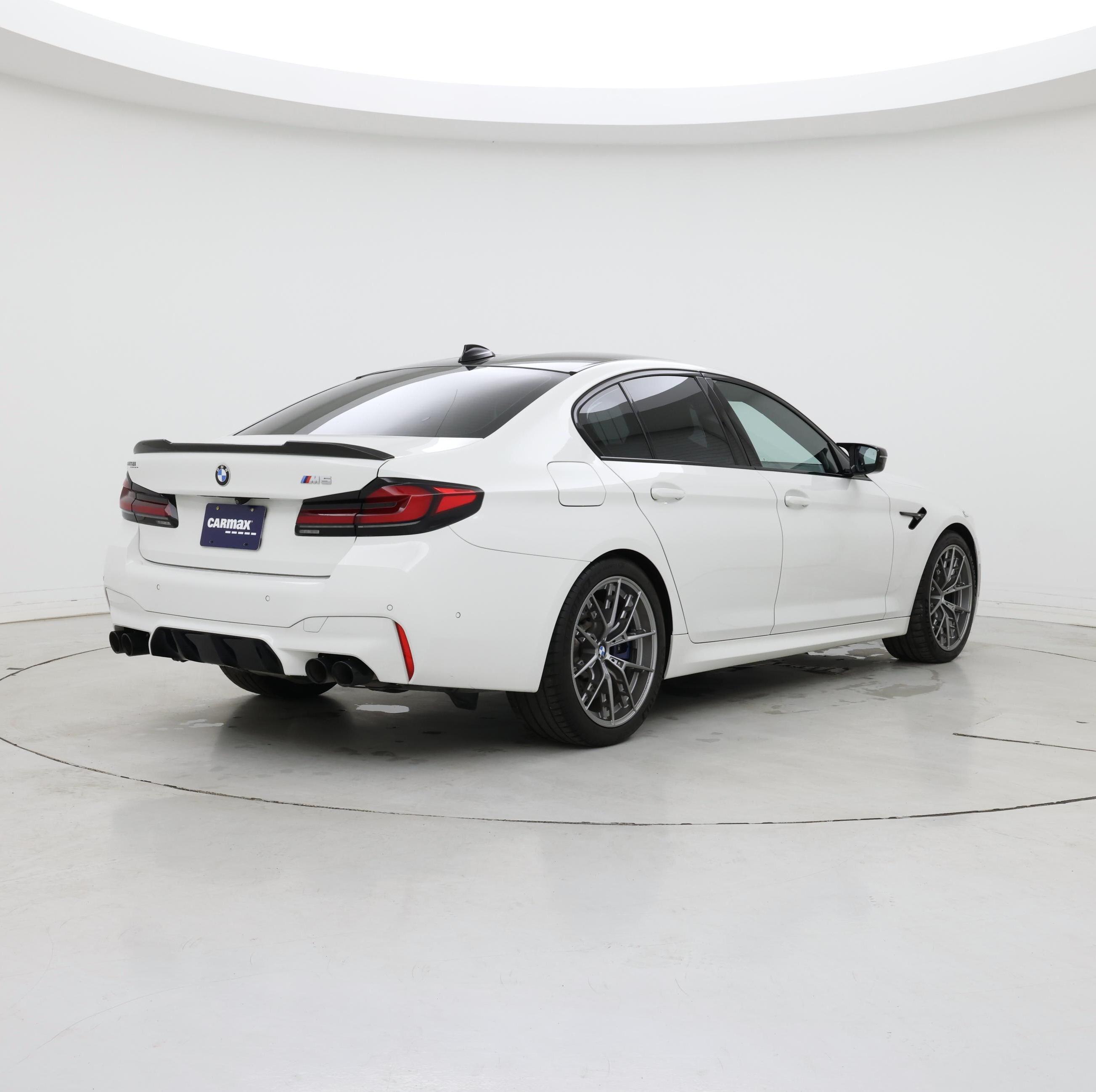 Thumbnail: 2021 BMW M5 - 8