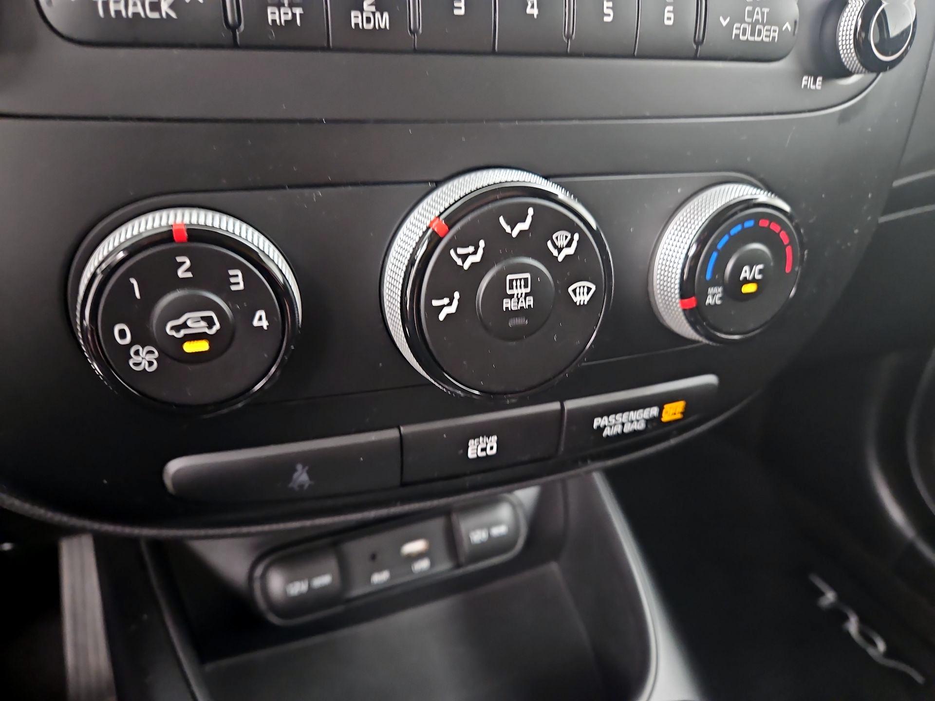 Thumbnail: 2016 Kia Soul - 15