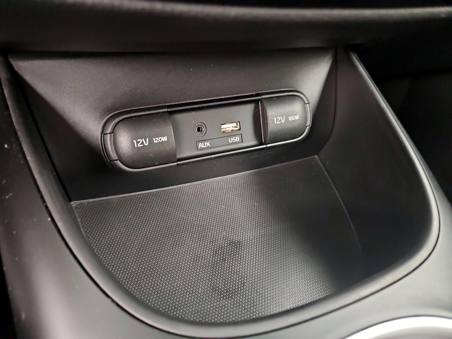 Thumbnail: 2016 Kia Soul - 17