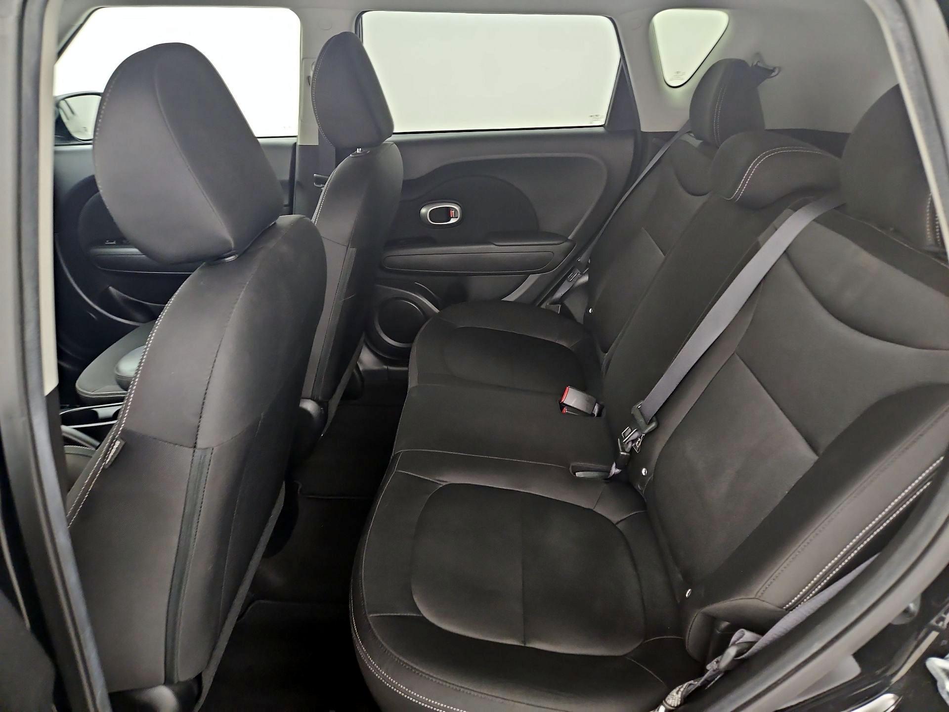 Thumbnail: 2016 Kia Soul - 18