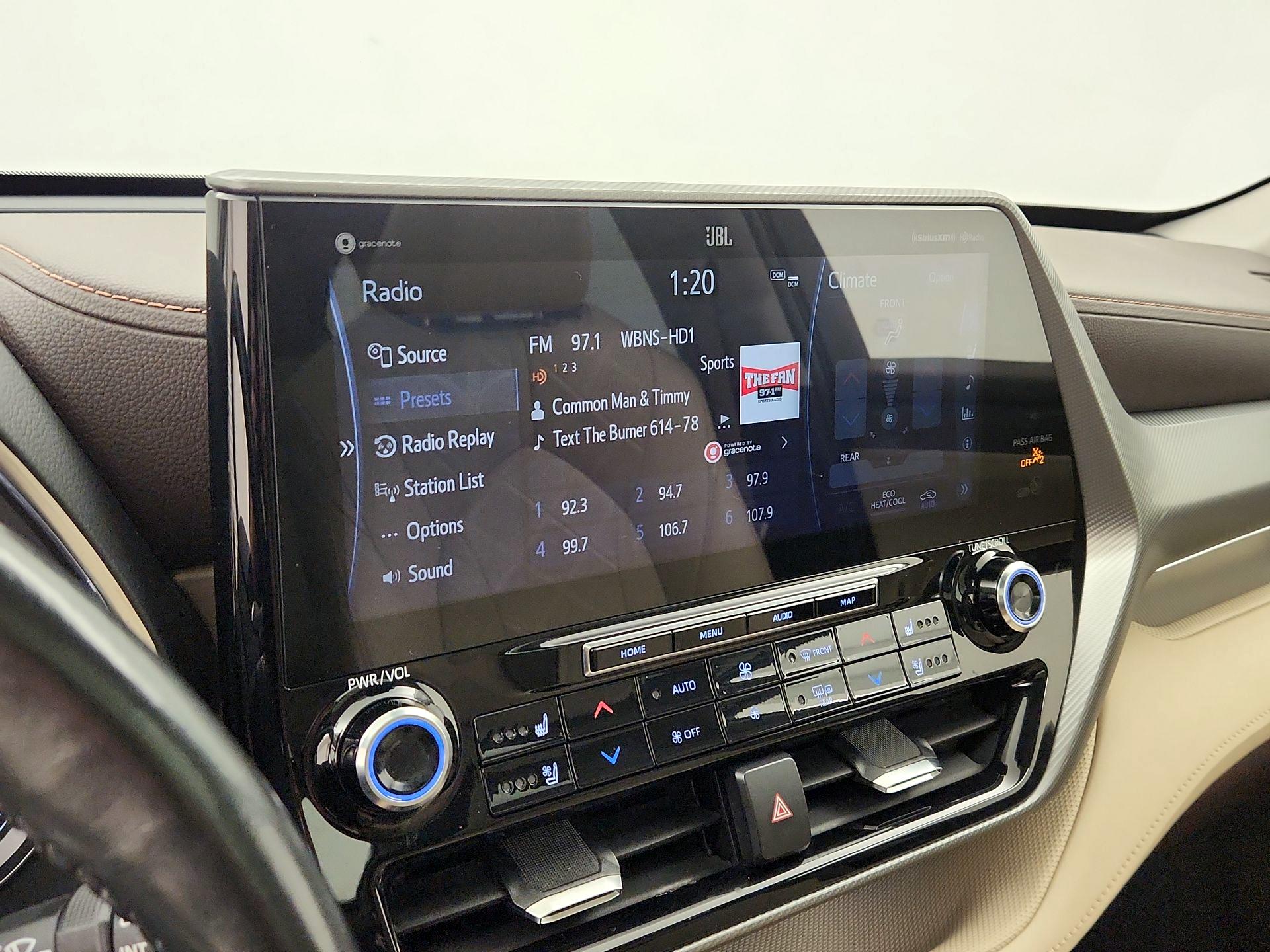 Thumbnail: 2021 Toyota Highlander - 16