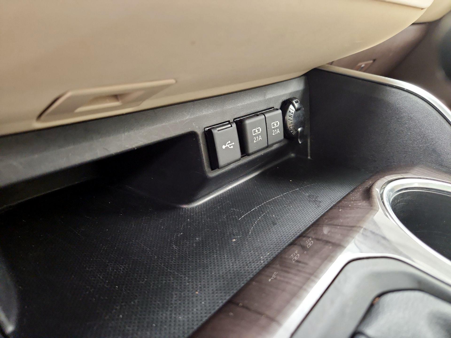 Thumbnail: 2021 Toyota Highlander - 19