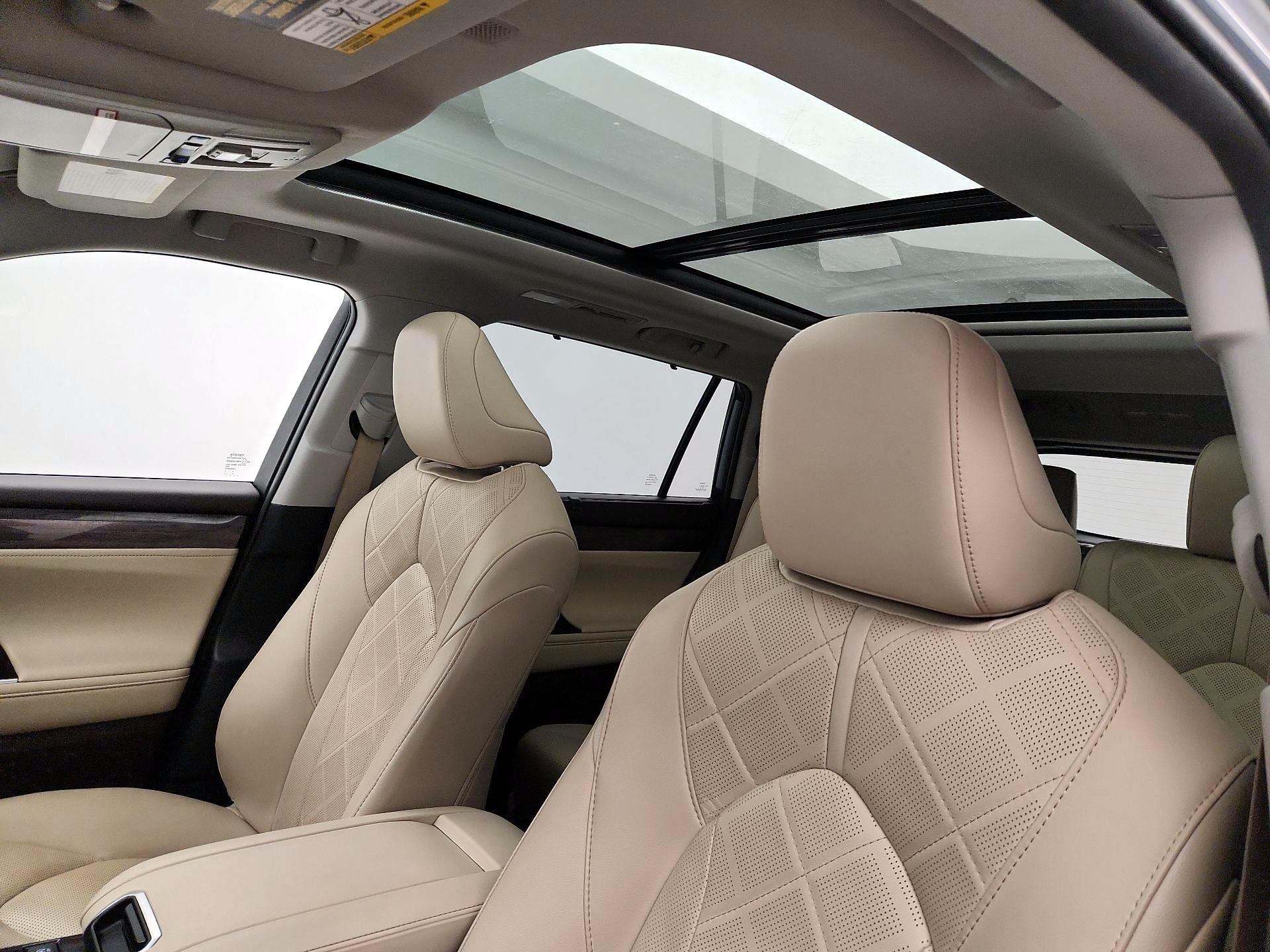 Thumbnail: 2021 Toyota Highlander - 20