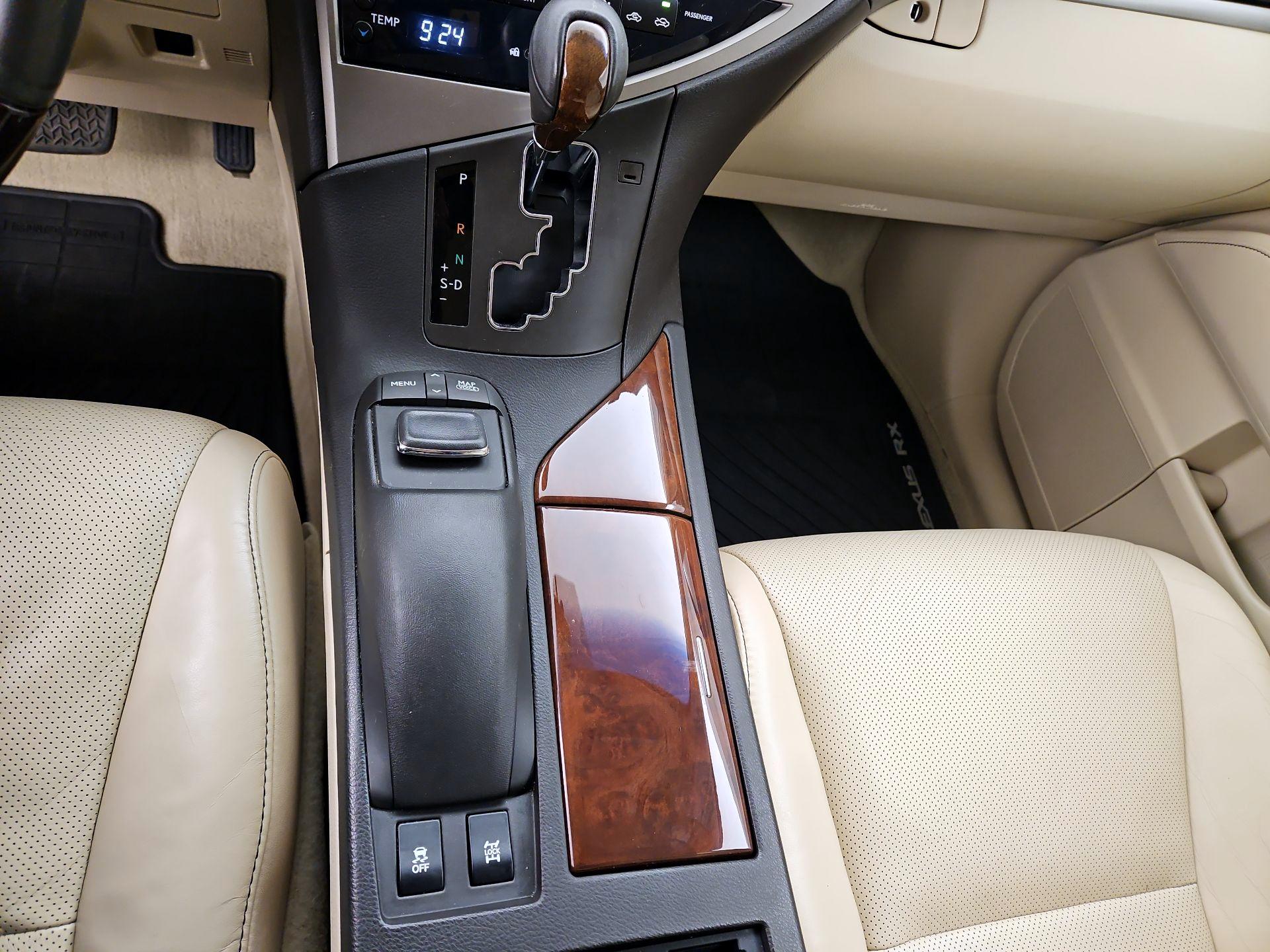 Thumbnail: 2015 Lexus RX - 18