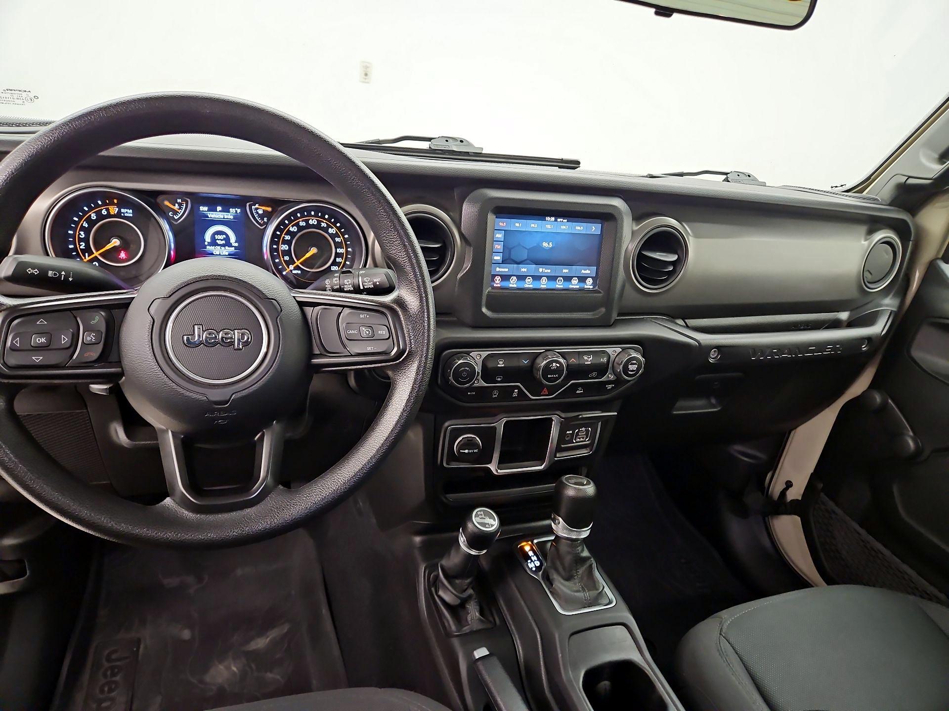 Thumbnail: 2022 Jeep Wrangler - 9
