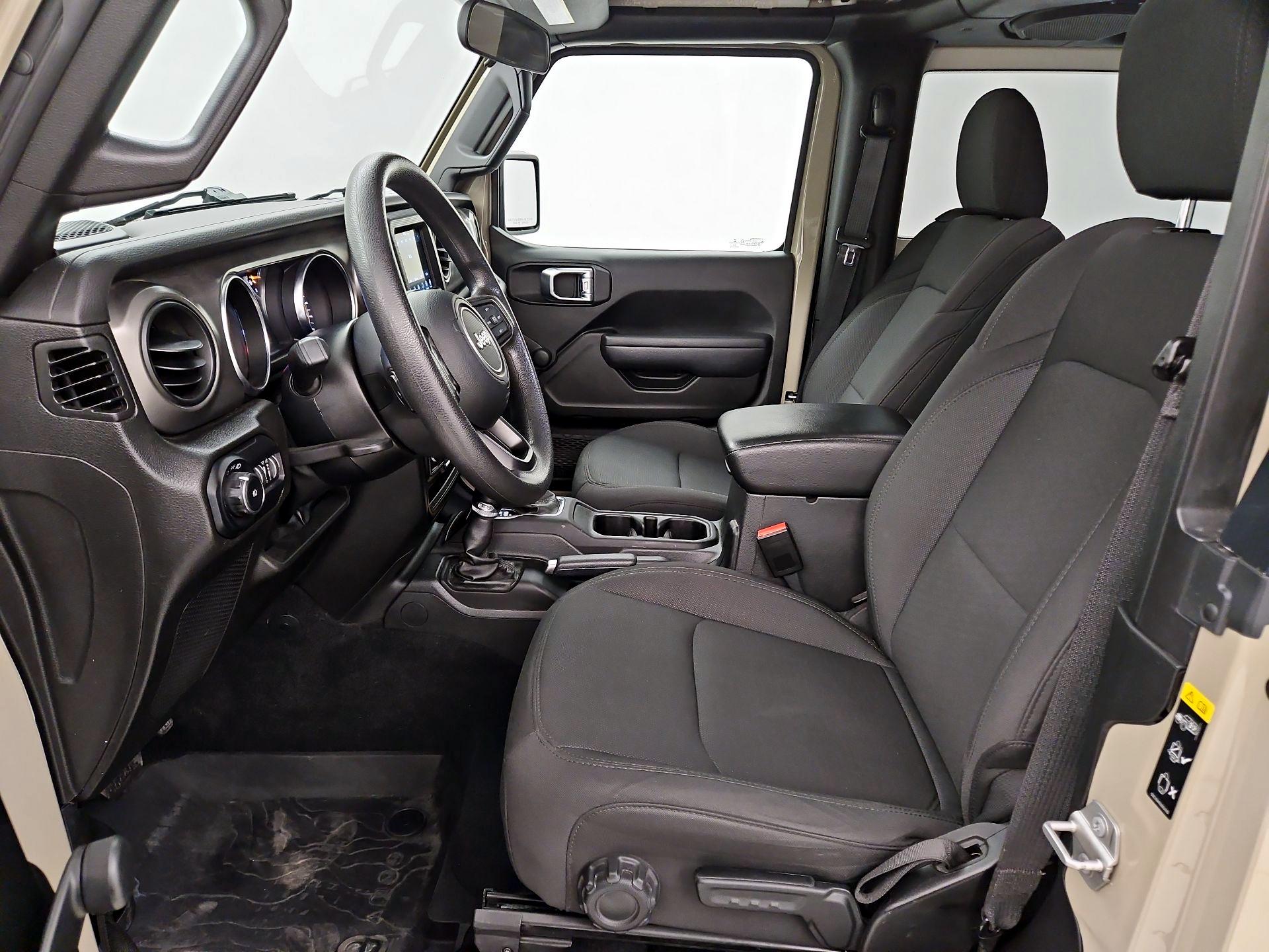 Thumbnail: 2022 Jeep Wrangler - 11