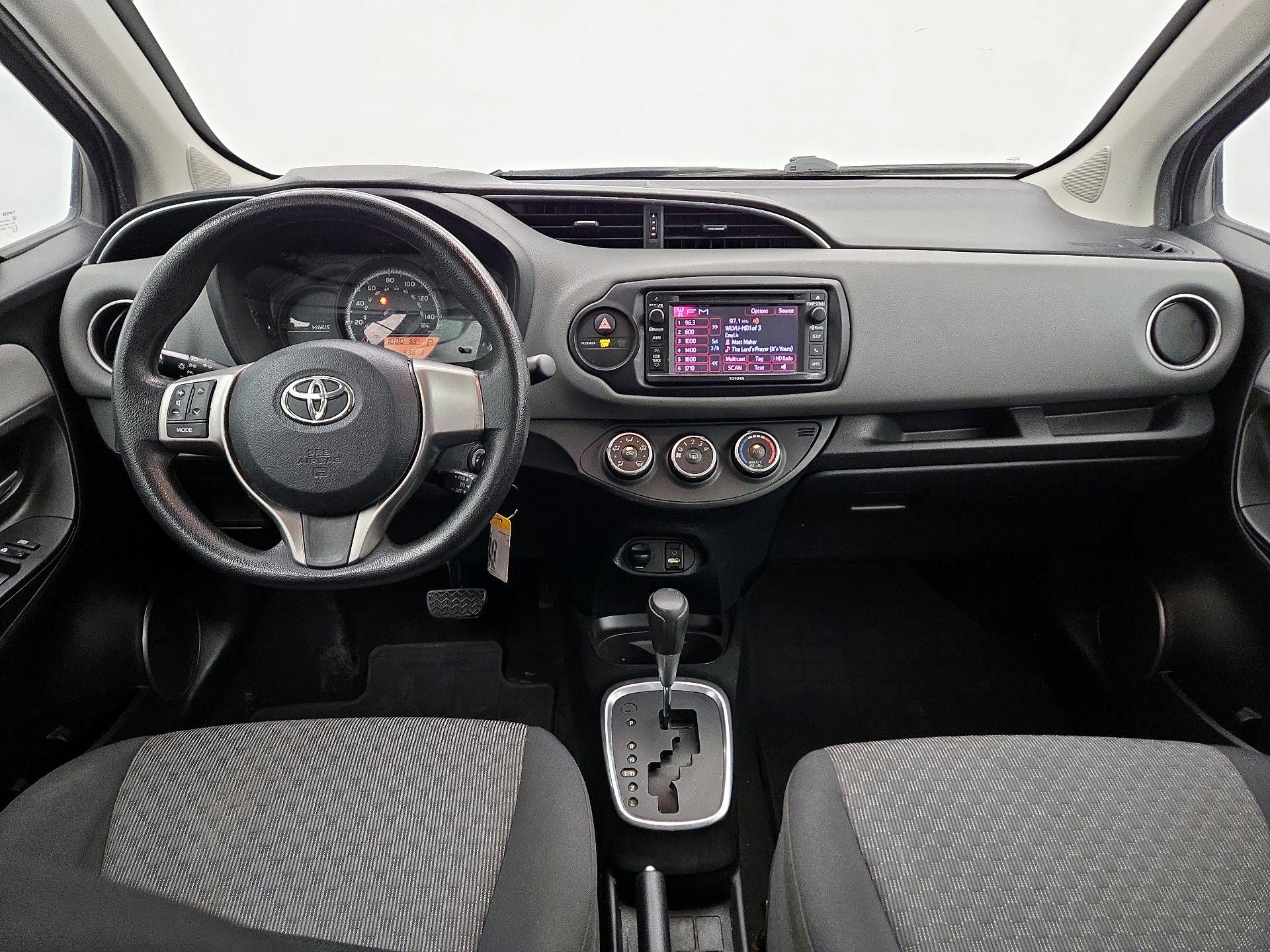 Thumbnail: 2015 Toyota Yaris - 9