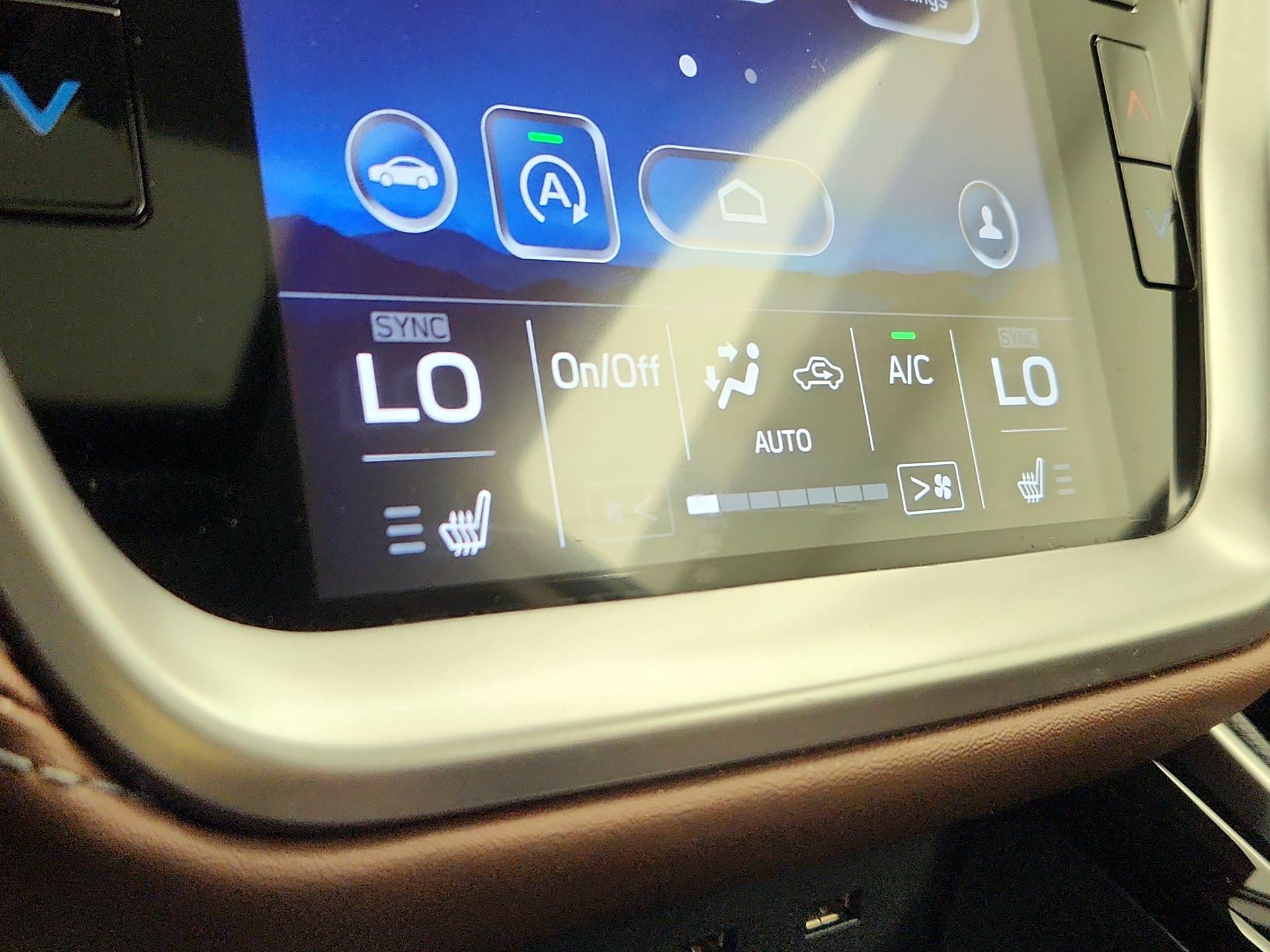 Thumbnail: 2022 Subaru Outback - 16