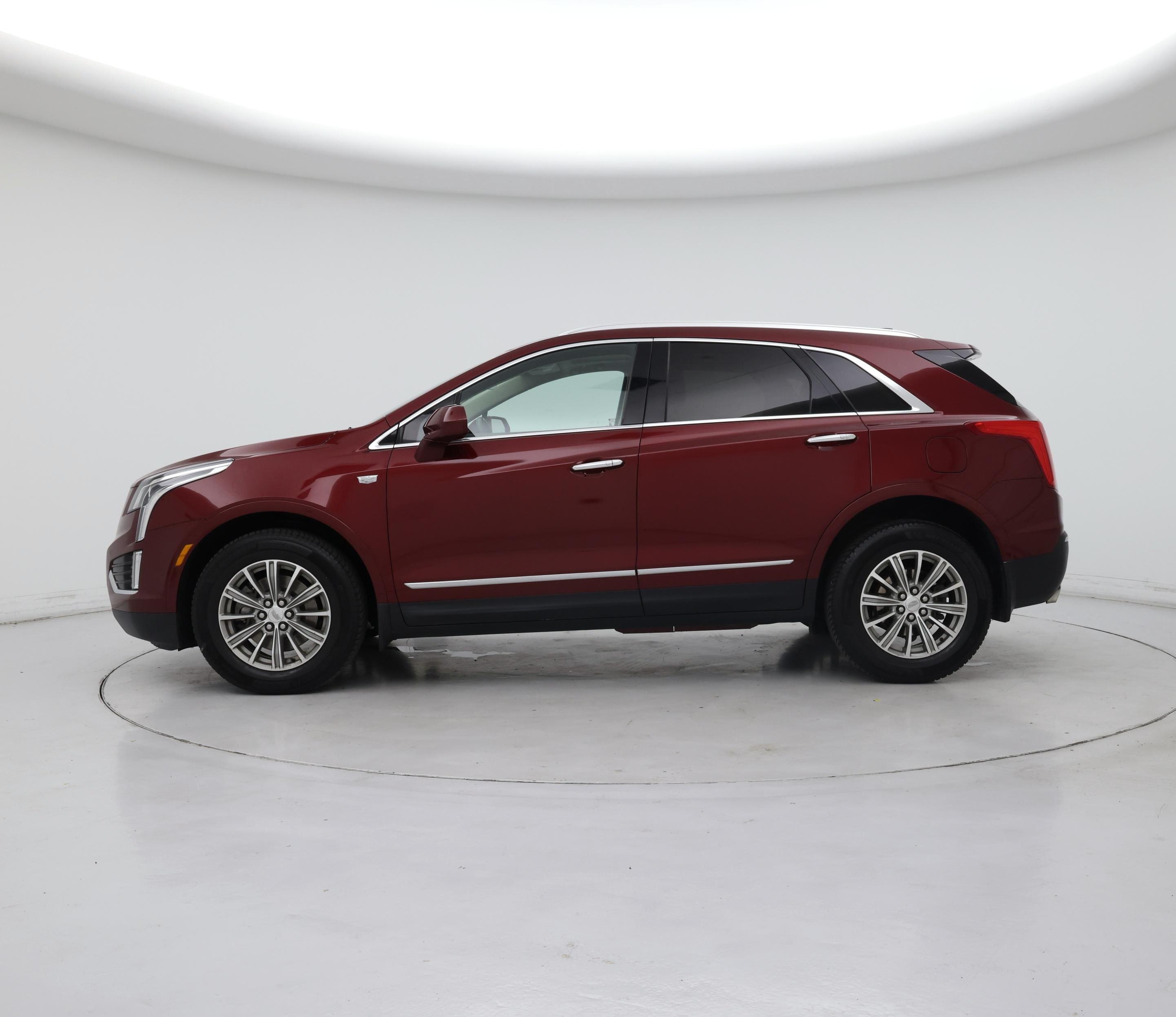 Thumbnail: 2018 Cadillac XT5 - 3